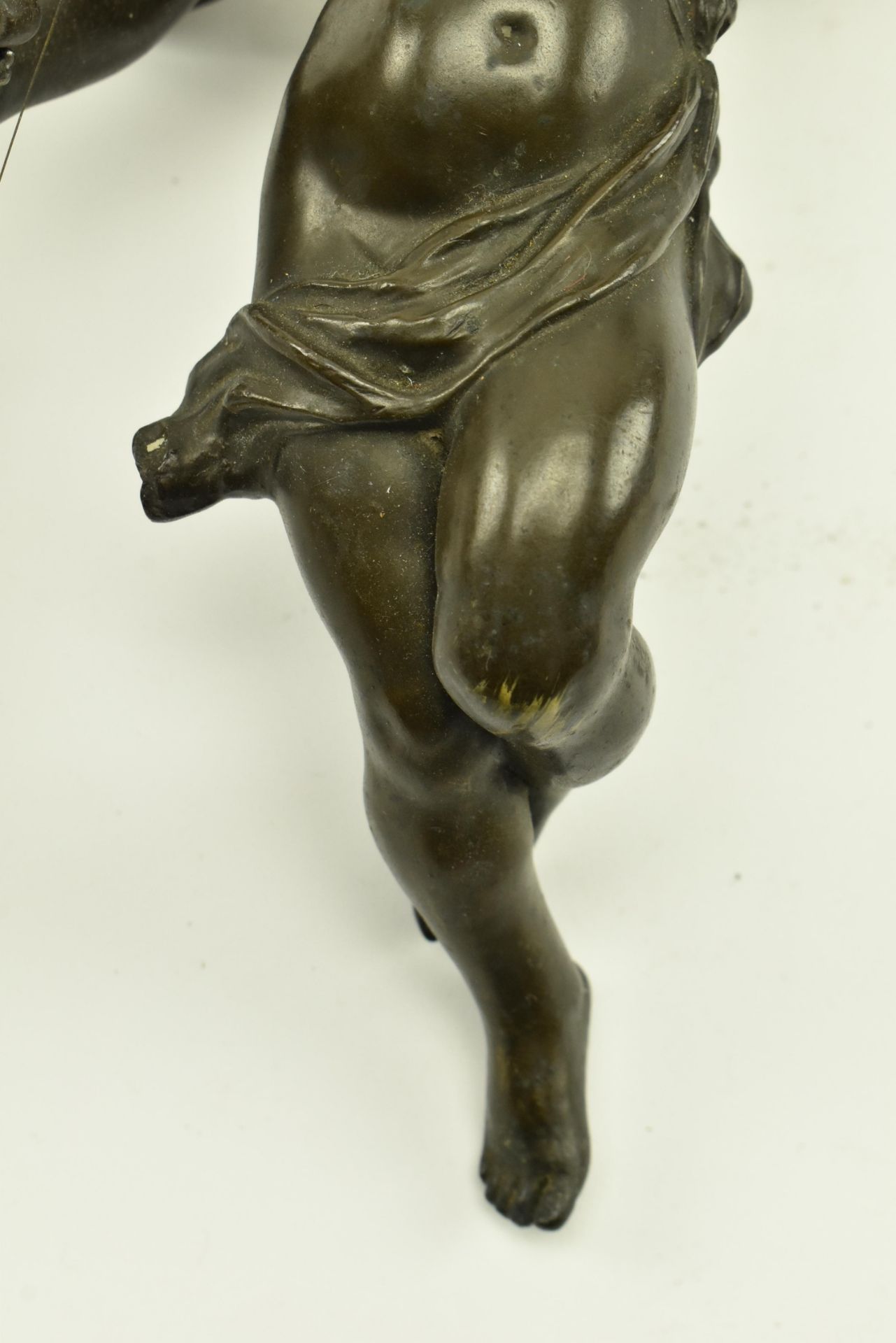 PAIR OF FRENCH CIRCA 1900 BRONZE CHERUBS WALL SCONCES - Image 5 of 6