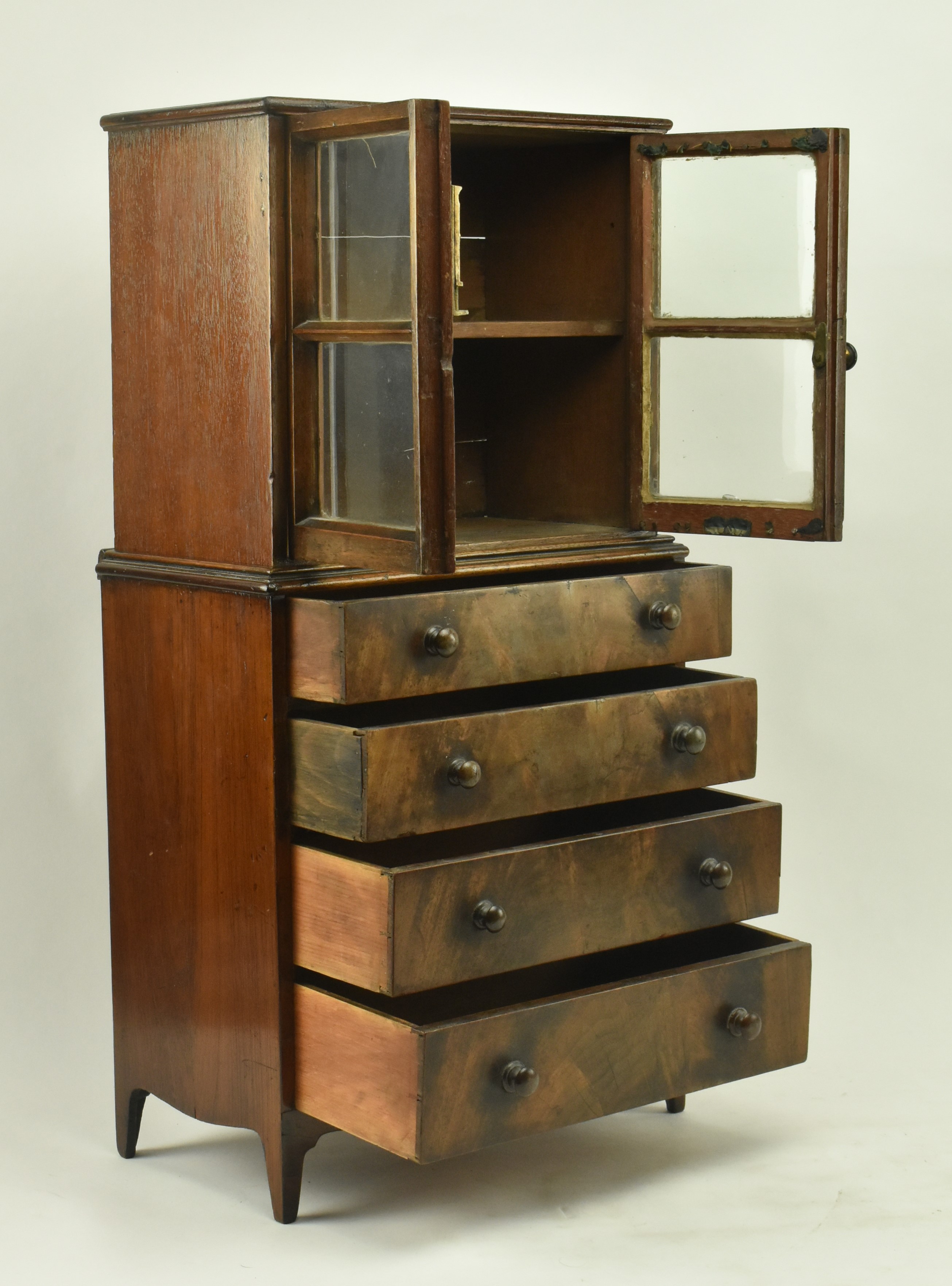 19TH CENTURY MAHOGANY APPRENTICE CABINET ON CHEST - Image 3 of 6