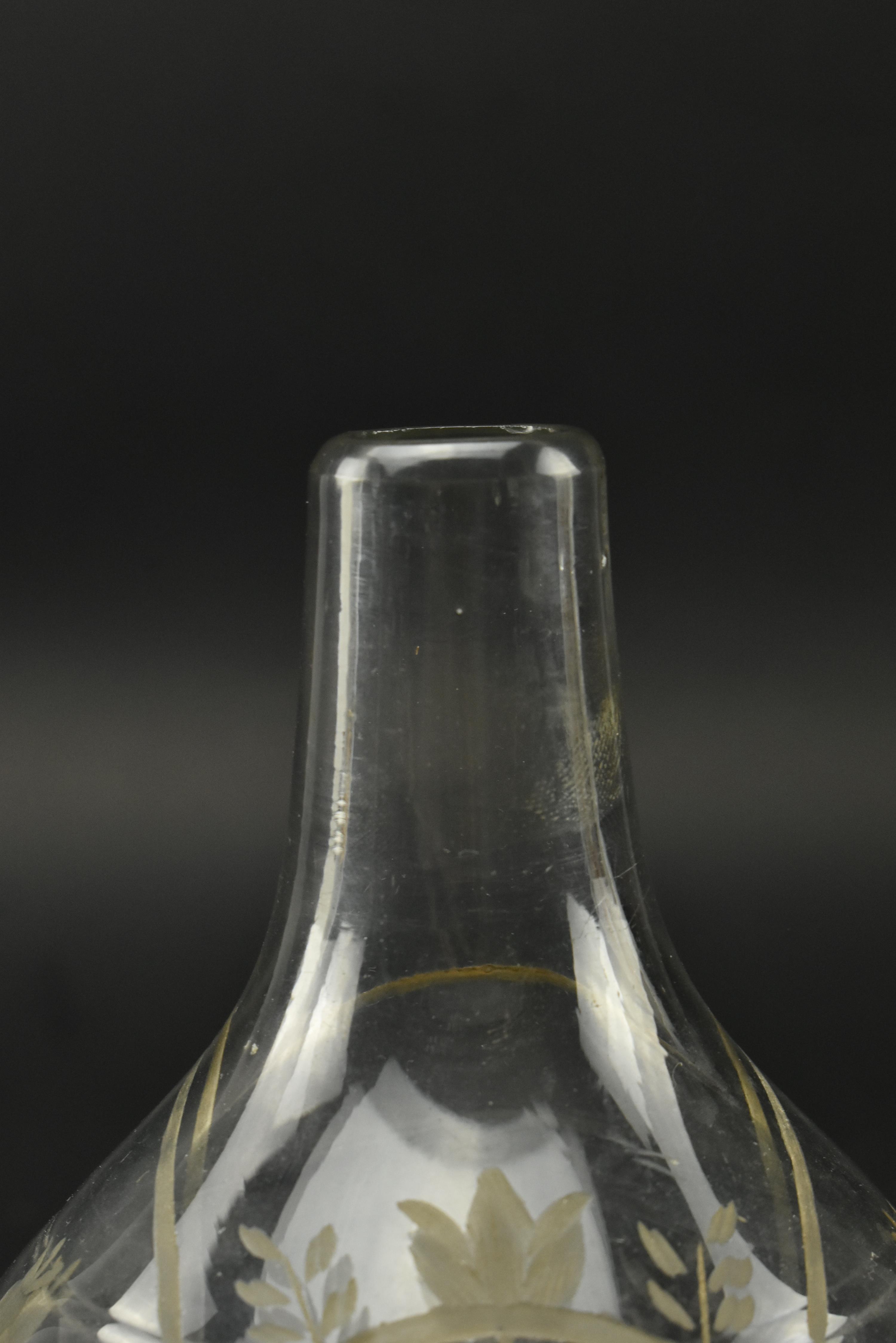 C1770 GEORGE III LYNN GLASS ETCHED PORT DECANTER - Bild 4 aus 6