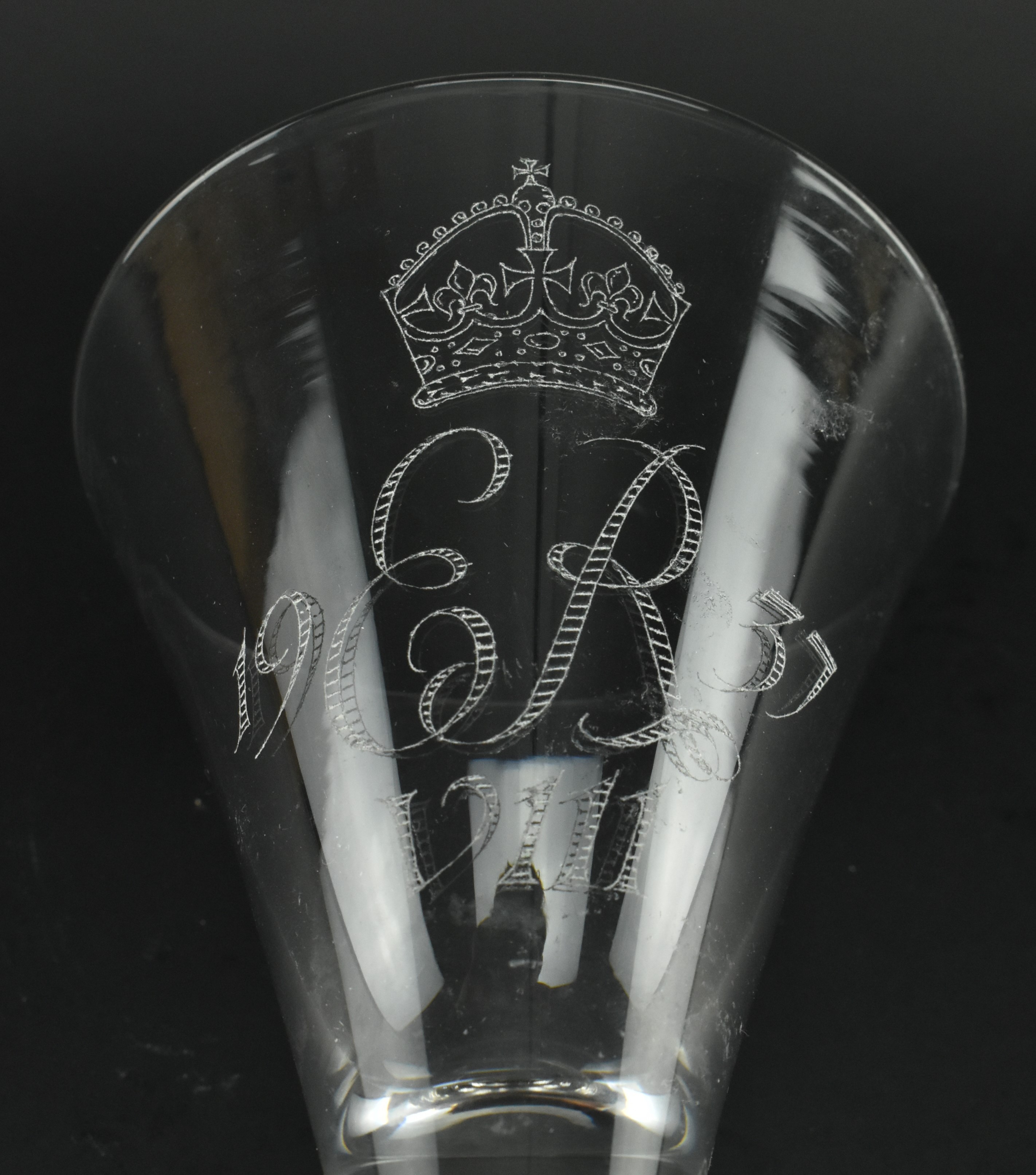 WHITEFRIARS - EARLY 20TH CENTURY HAND ETCHED GOBLET GLASS - Image 4 of 7