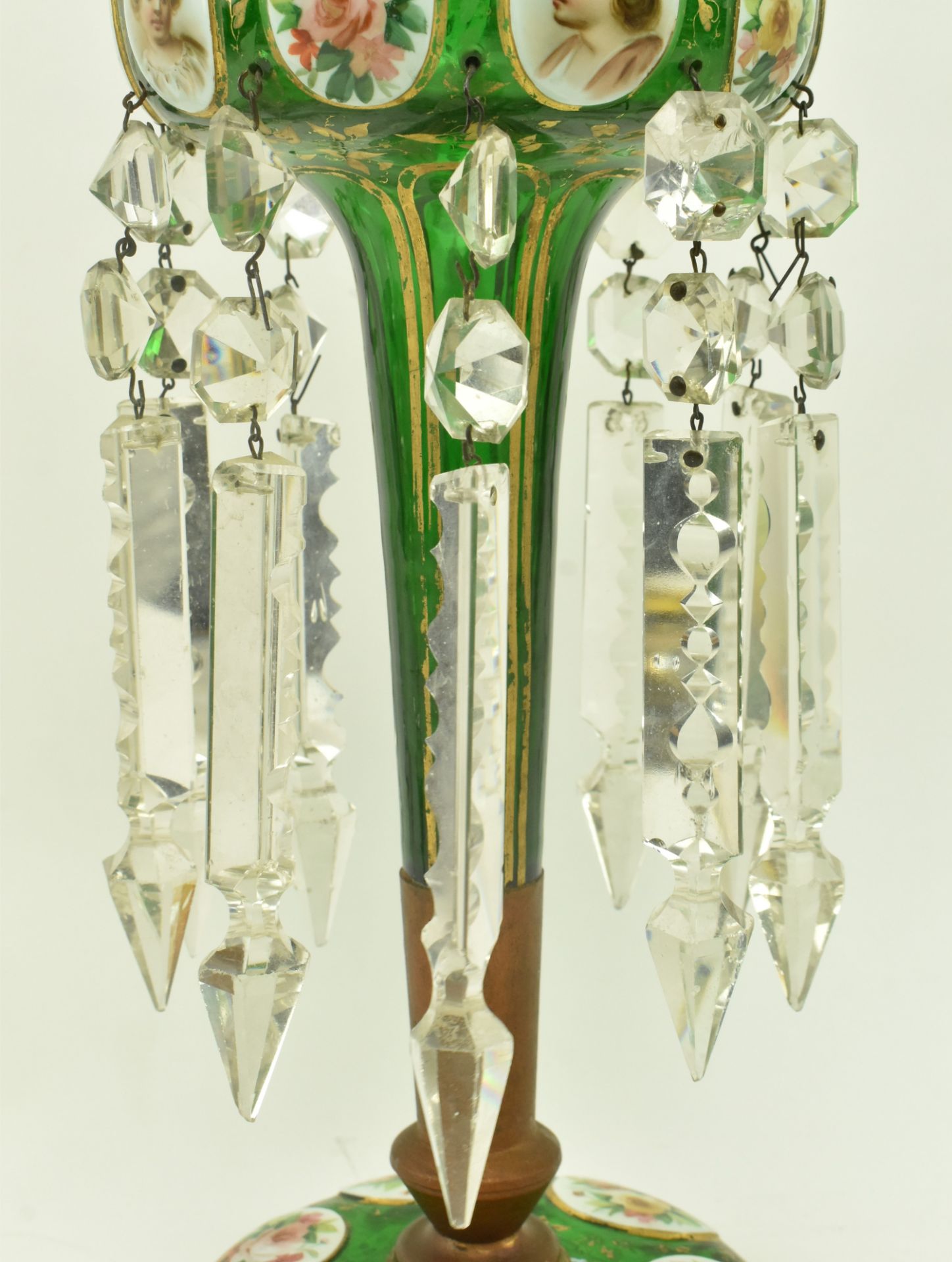 VICTORIAN BOHEMIAN GREEN GLASS & ENAMEL TABLE LUSTRE - Image 5 of 7