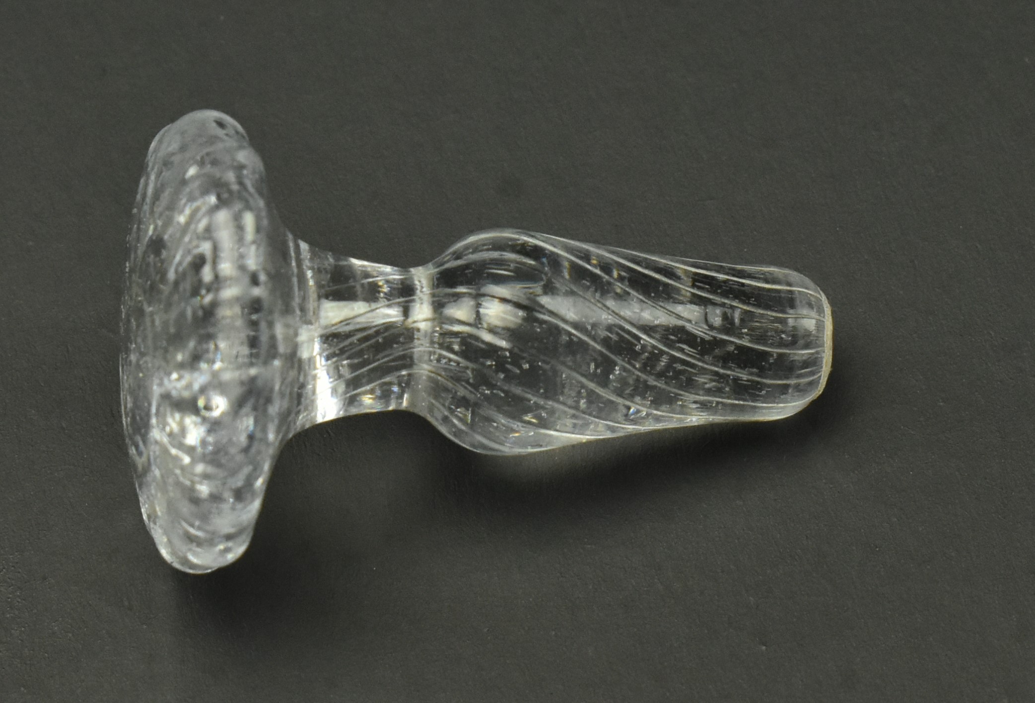 EARLY 19TH CENTURY RIBBED GLASS VIAL WITH STOPPER - Image 4 of 7