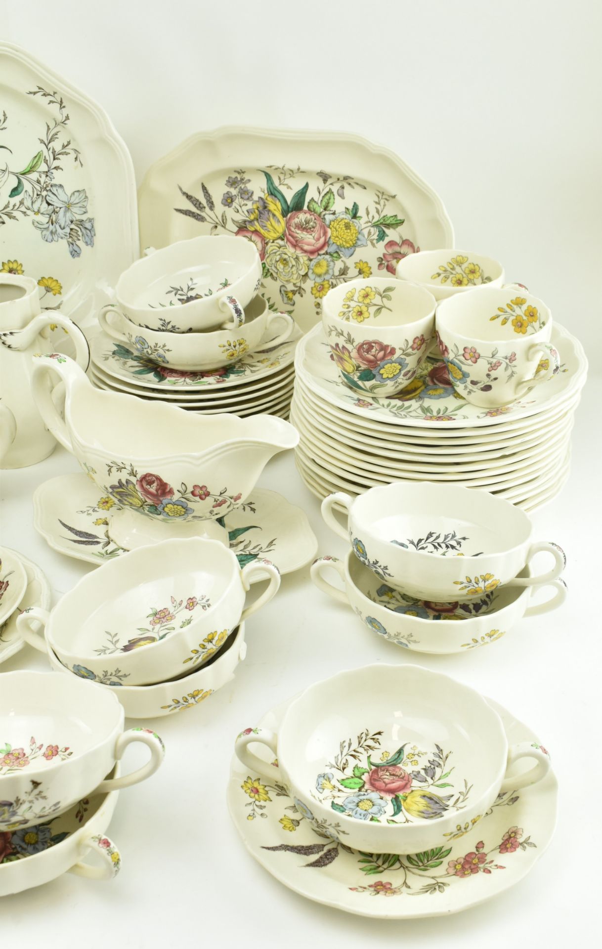 COPELAND SPODE - EXTENSIVE GAINSBOROUGH DINNER SERVICE - Image 7 of 12