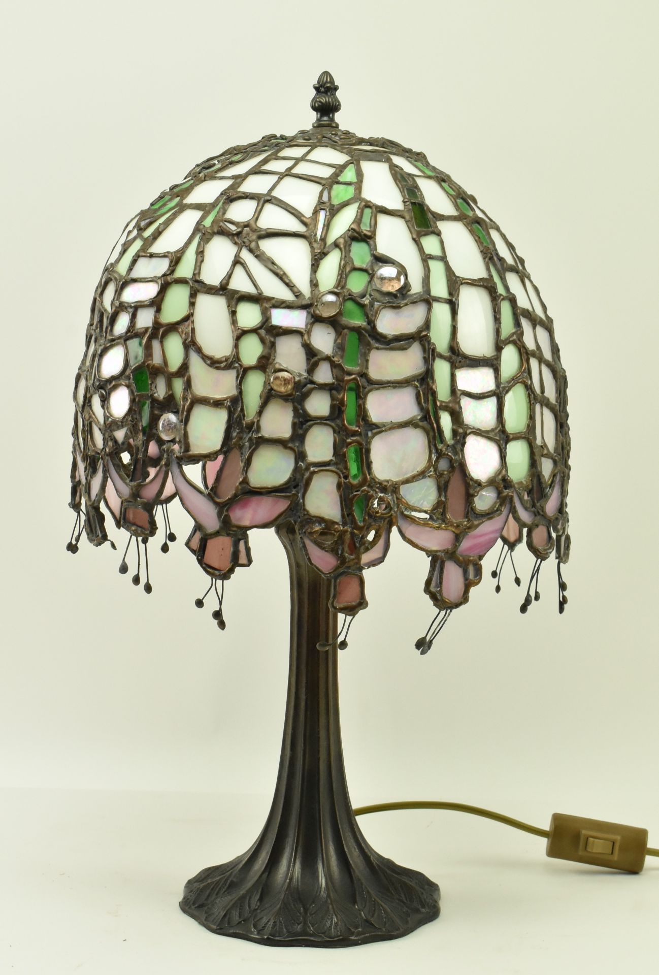 JOHN LEATHWOOD - STAINED LEADED GLASS TIFFANY STYLE DESK LAMP