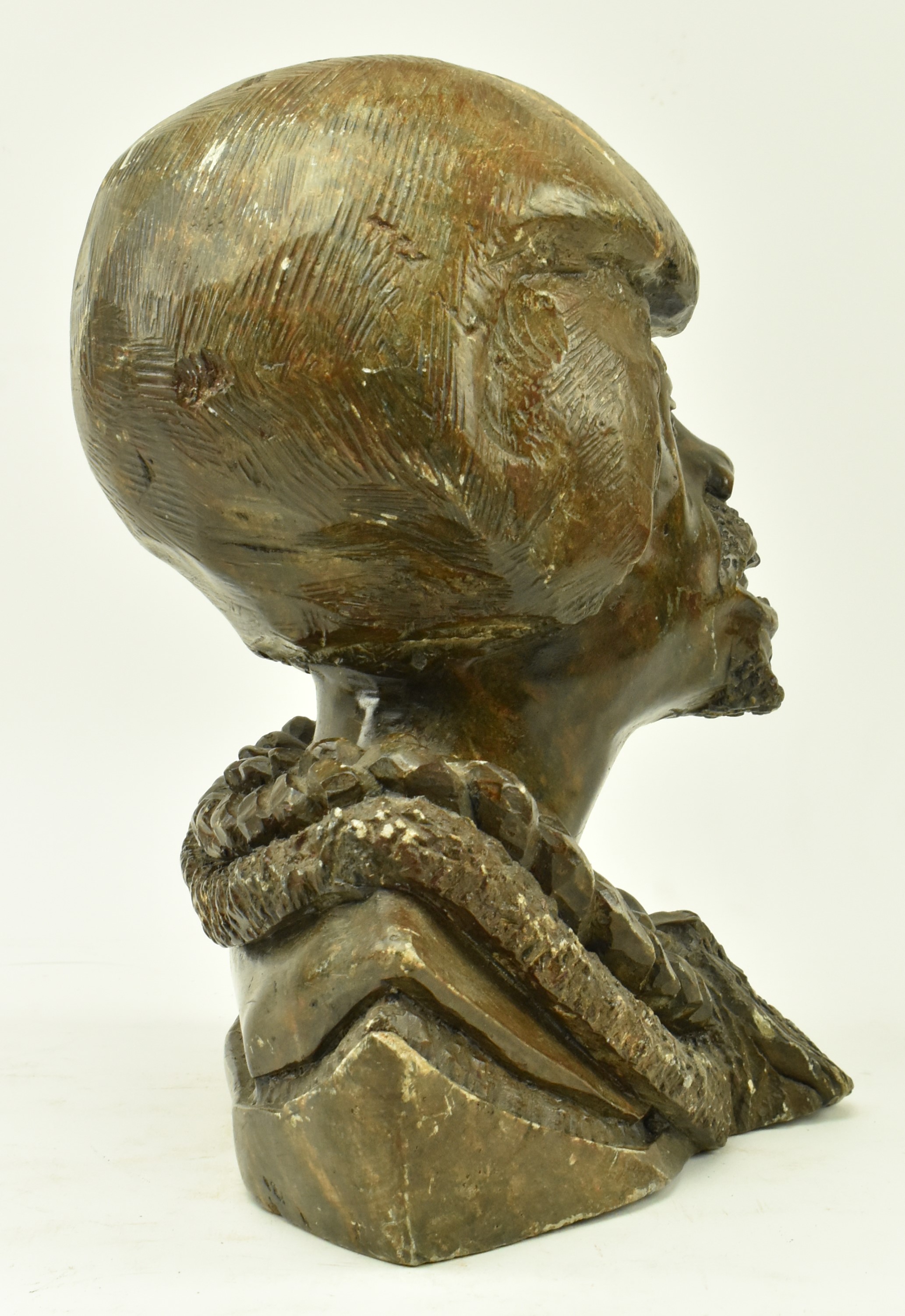 JOSEPH NDLOVU (B. 1953) - 20TH CENTURY 1985 SOAPSTONE BUST - Image 2 of 6