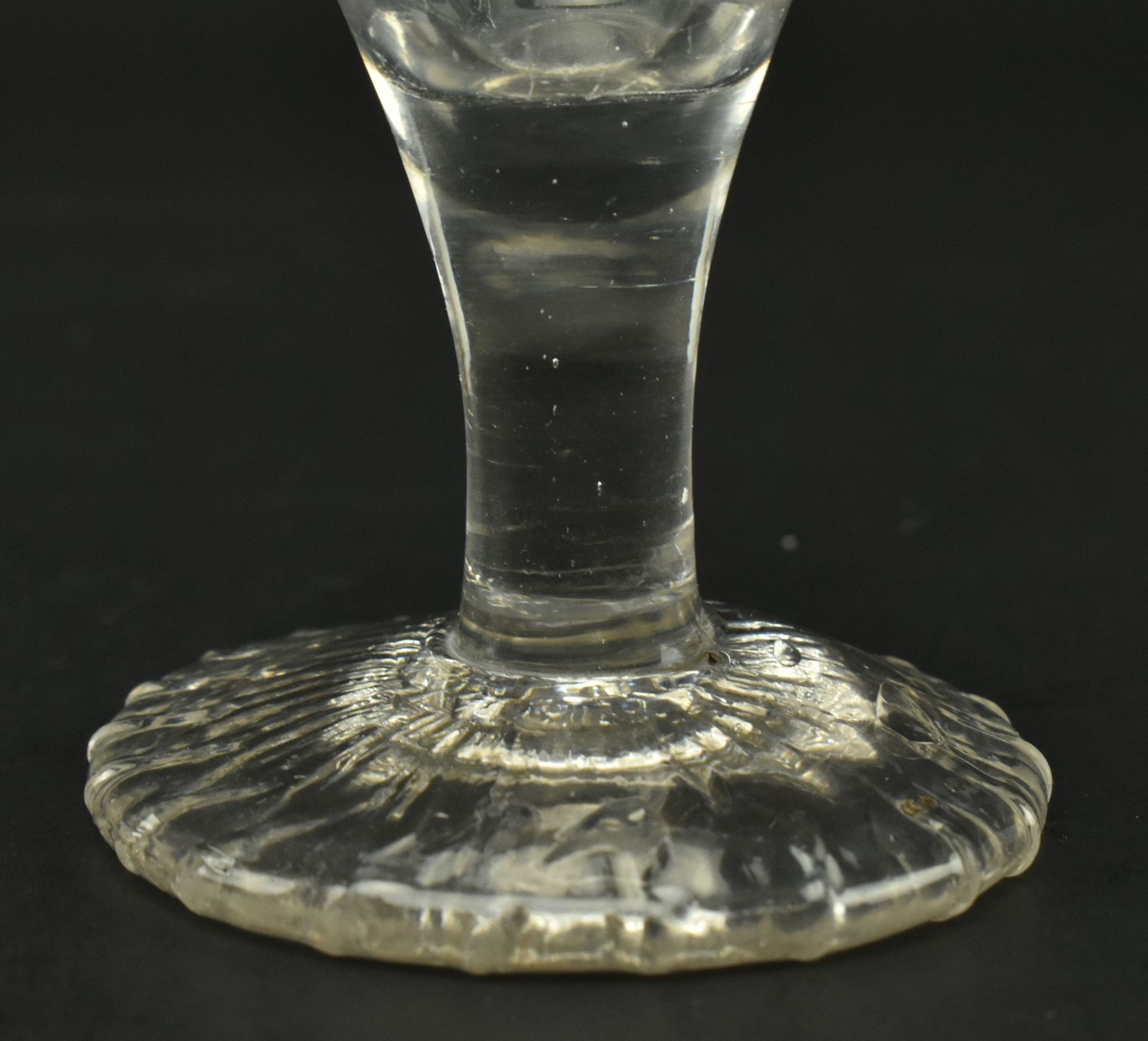 GEORGE II 18TH CENTURY ENGLISH DRAM / FIRING GLASS - Bild 4 aus 5