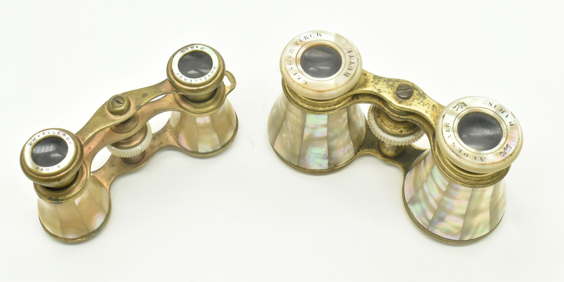 TWO PAIRS OF FRENCH MOTHER OF PEARL OPERA GLASSES - Bild 3 aus 7