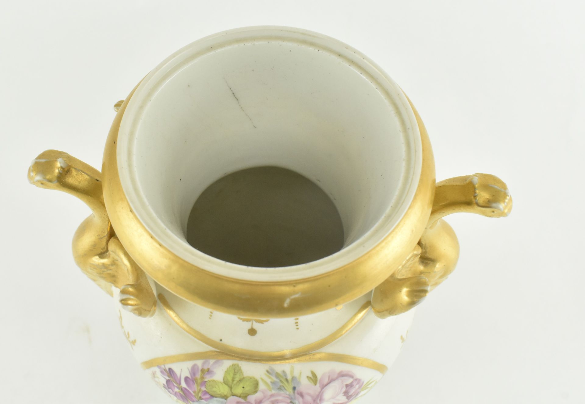 EARLY 19TH CENTURY CHAMBERLAIN'S WORCESTER URN VASE - Bild 2 aus 7