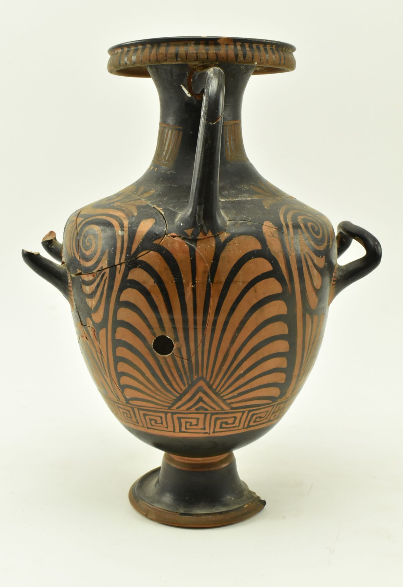 AFTER APULIAN (GREEK) - HAND PAINTED TERRACOTTA HYDRIA VASE - Image 5 of 9