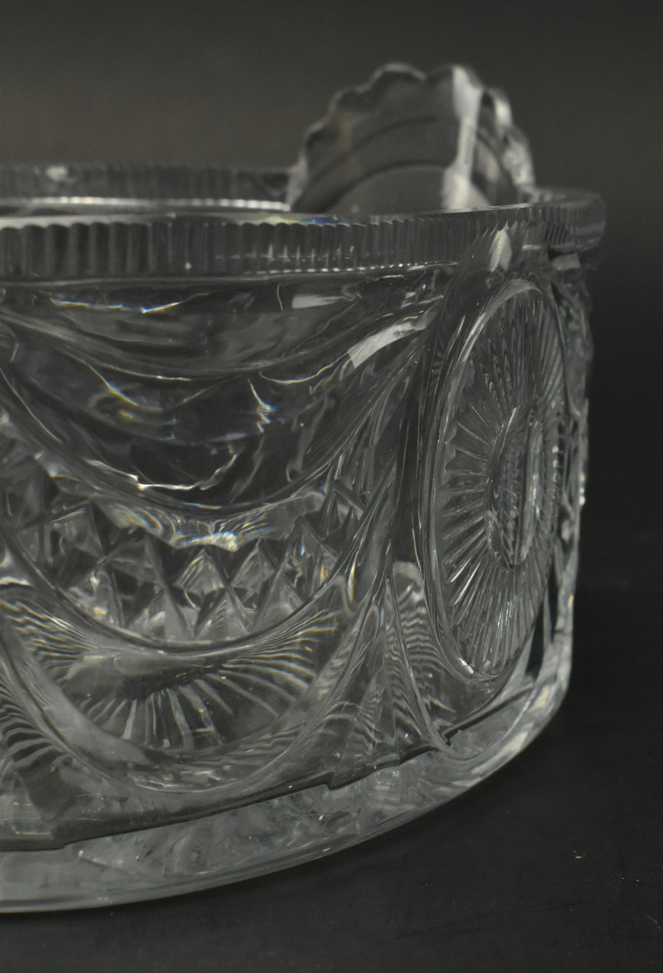 EARLY 19TH CENTURY CUT GLASS BONBON DISH - Image 5 of 6