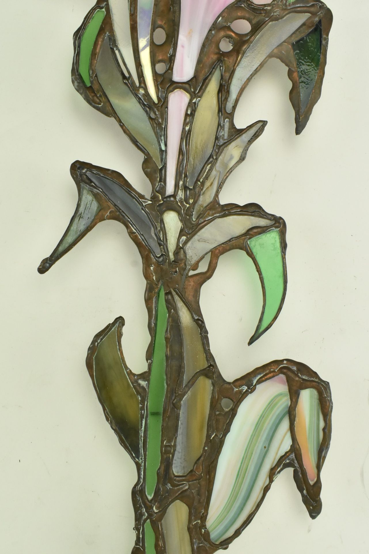JOHN LEATHWOOD - STAINED LEADED GLASS FLOWER WALL PANEL - Image 3 of 6
