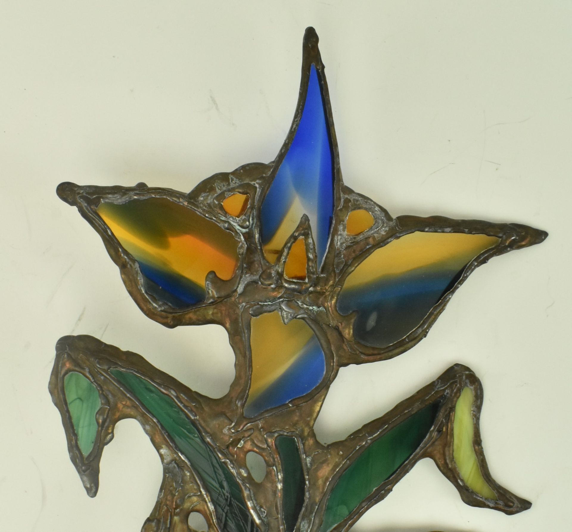 JOHN LEATHWOOD - STAINED LEADED GLASS FLOWER WALL PANEL - Bild 2 aus 6