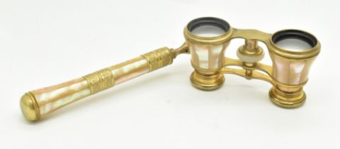 FRENCH 19TH CENTURY PAIR OF MOTHER OF PEARL OPERA GLASSES