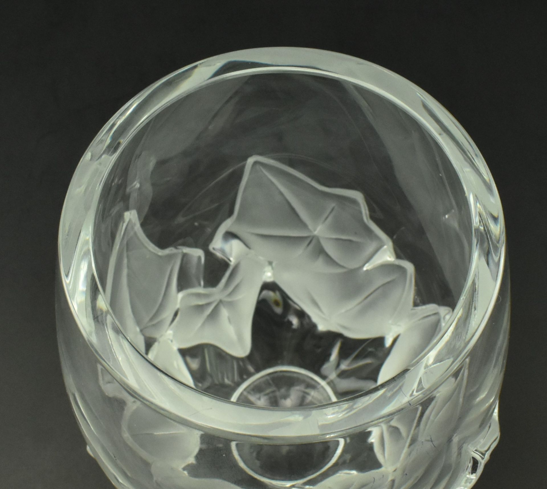 LALIQUE, FRANCE - MID 20TH CENTURY HEDERA GLASS VASE - Image 3 of 6