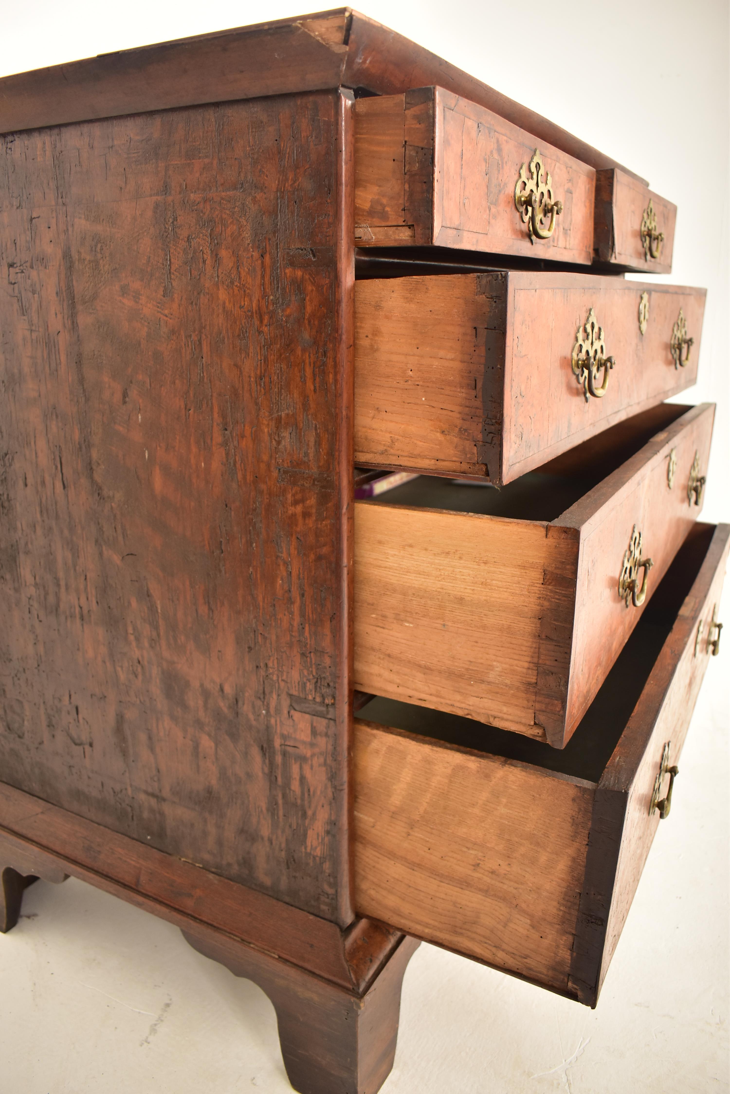 QUEEN ANNE BURR WALNUT & MAHOGANY CHEST OF DRAWERS - Image 4 of 6