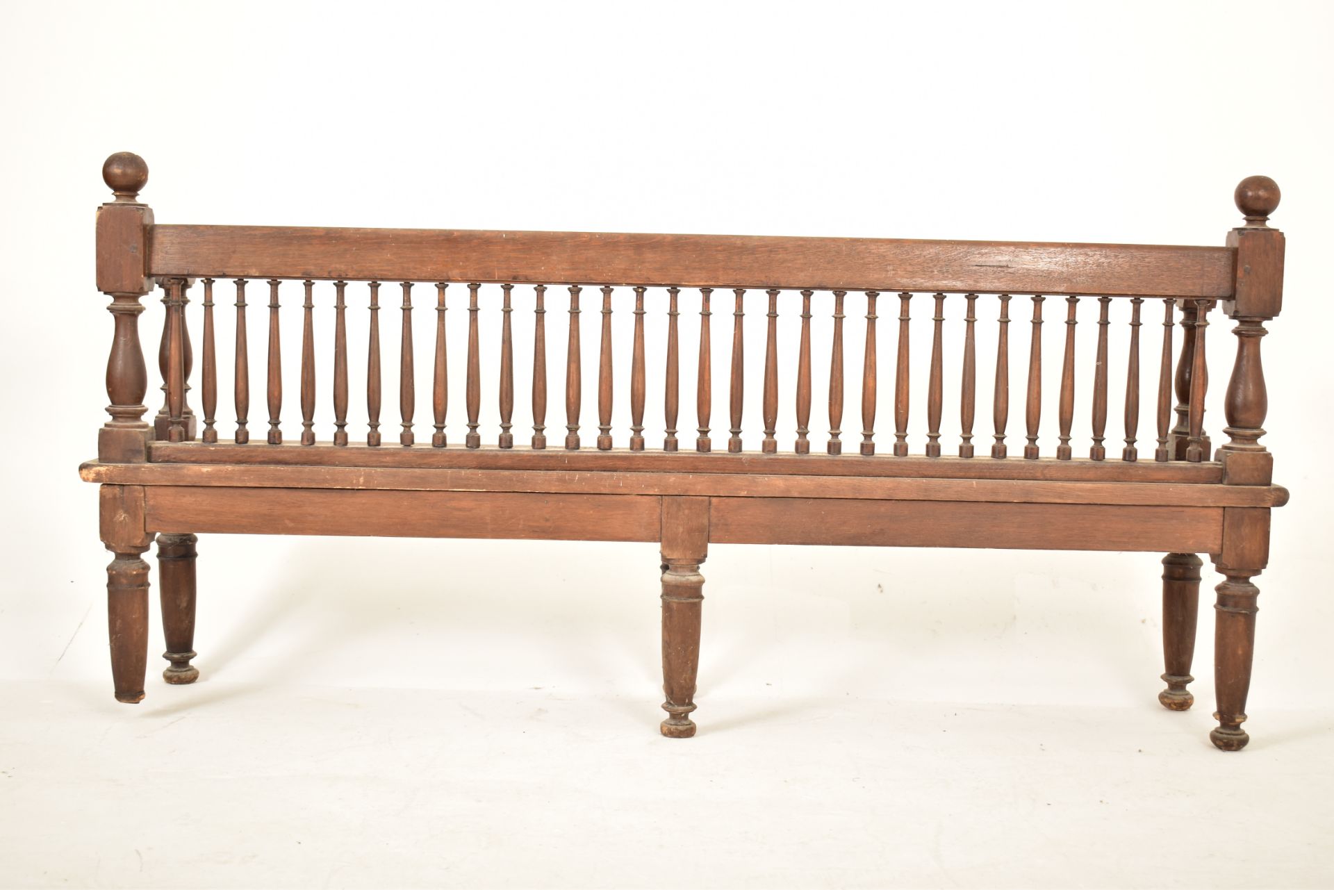 VICTORIAN 19TH CENTURY OAK HALL SETTLE BENCH - Image 6 of 6