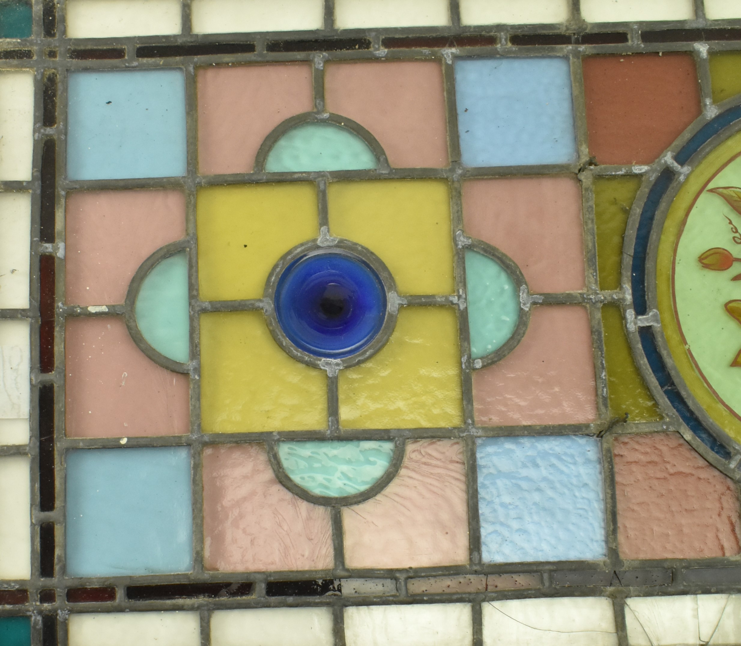 VICTORIAN COLOURED STAINED GLASS WINDOW FEATURE PANEL - Image 4 of 7