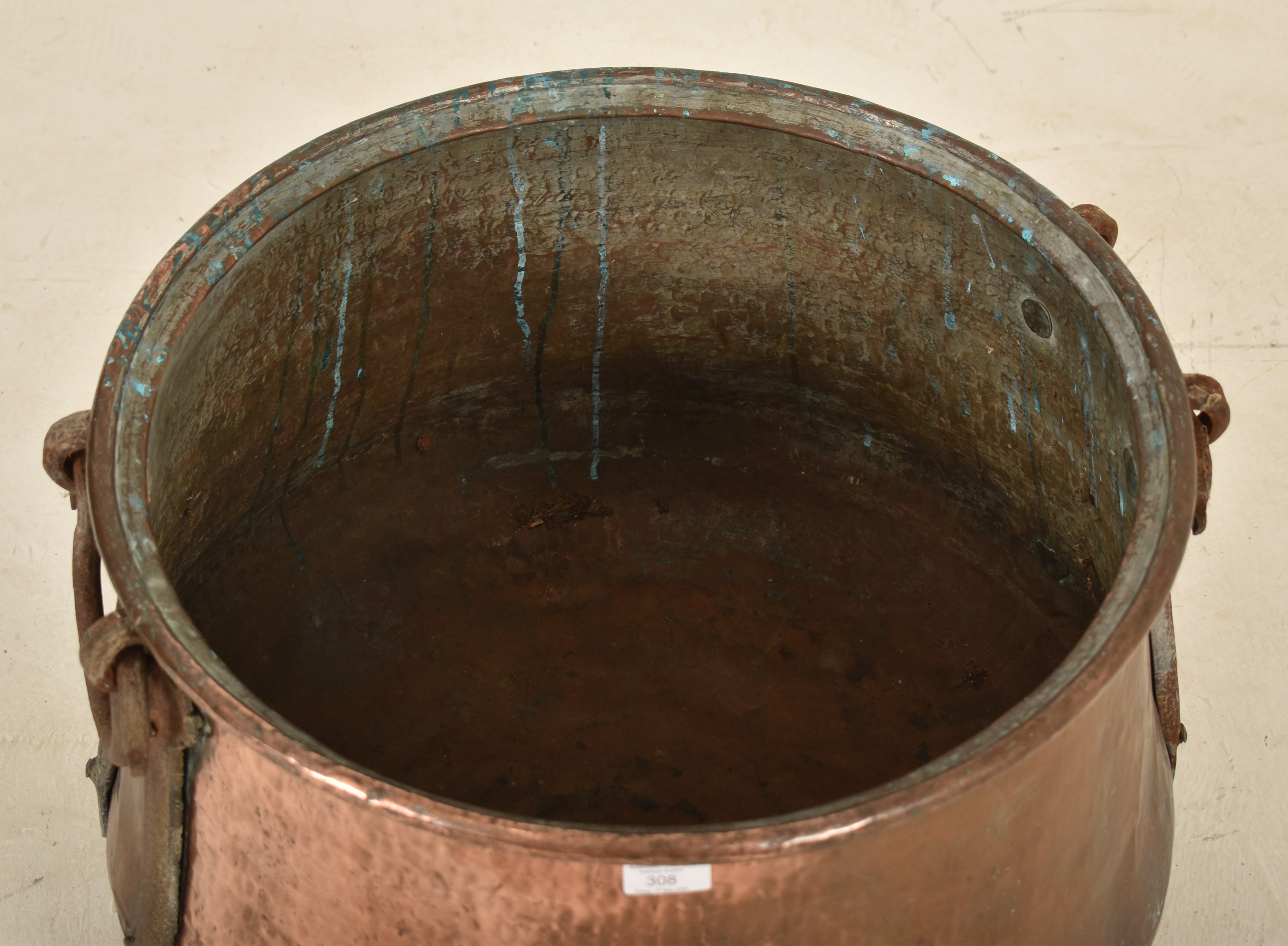 LARGE 19TH CENTURY VICTORIAN COPPER CAULDRON POT - Image 2 of 5