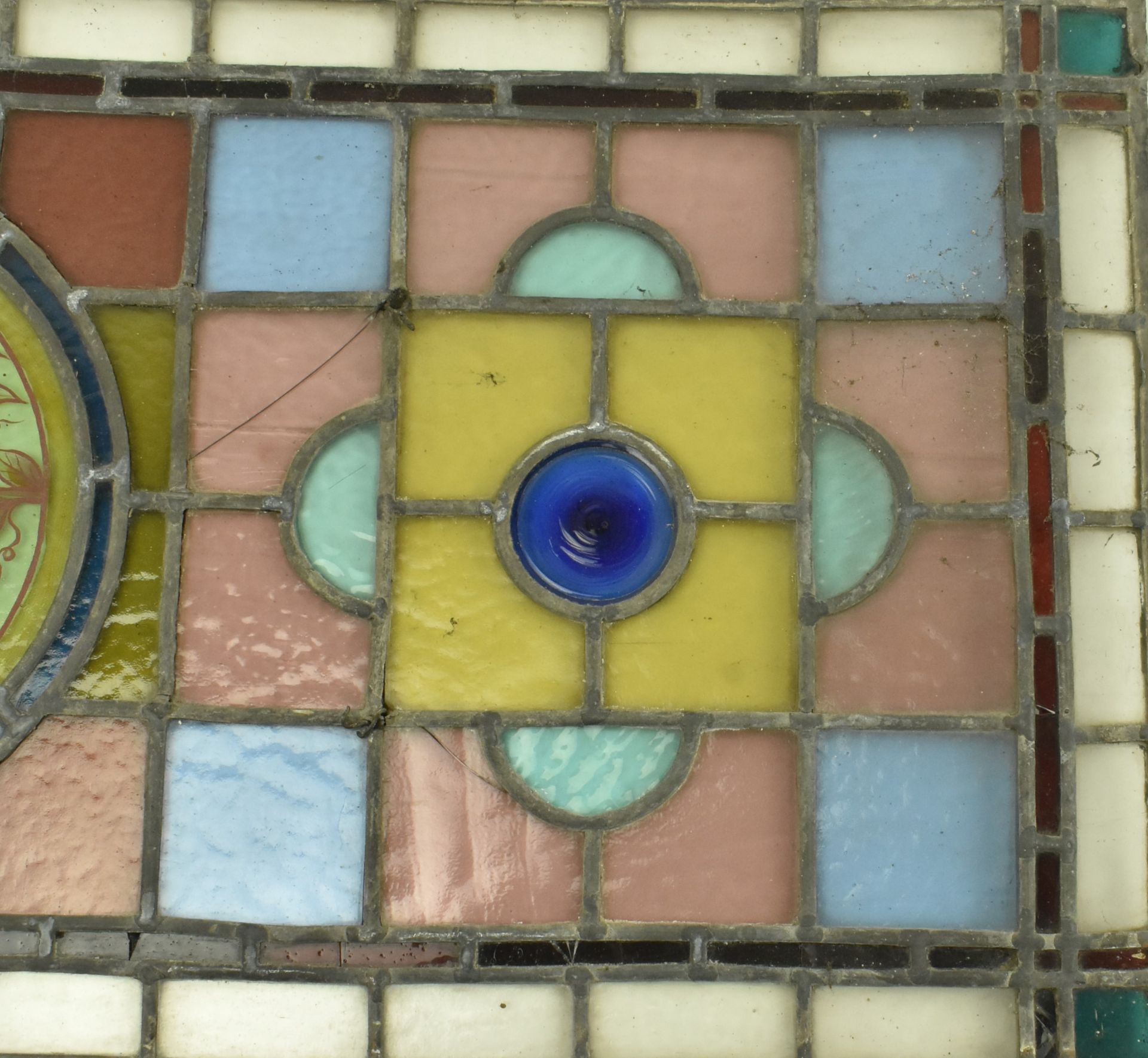 VICTORIAN COLOURED STAINED GLASS WINDOW FEATURE PANEL - Image 3 of 7