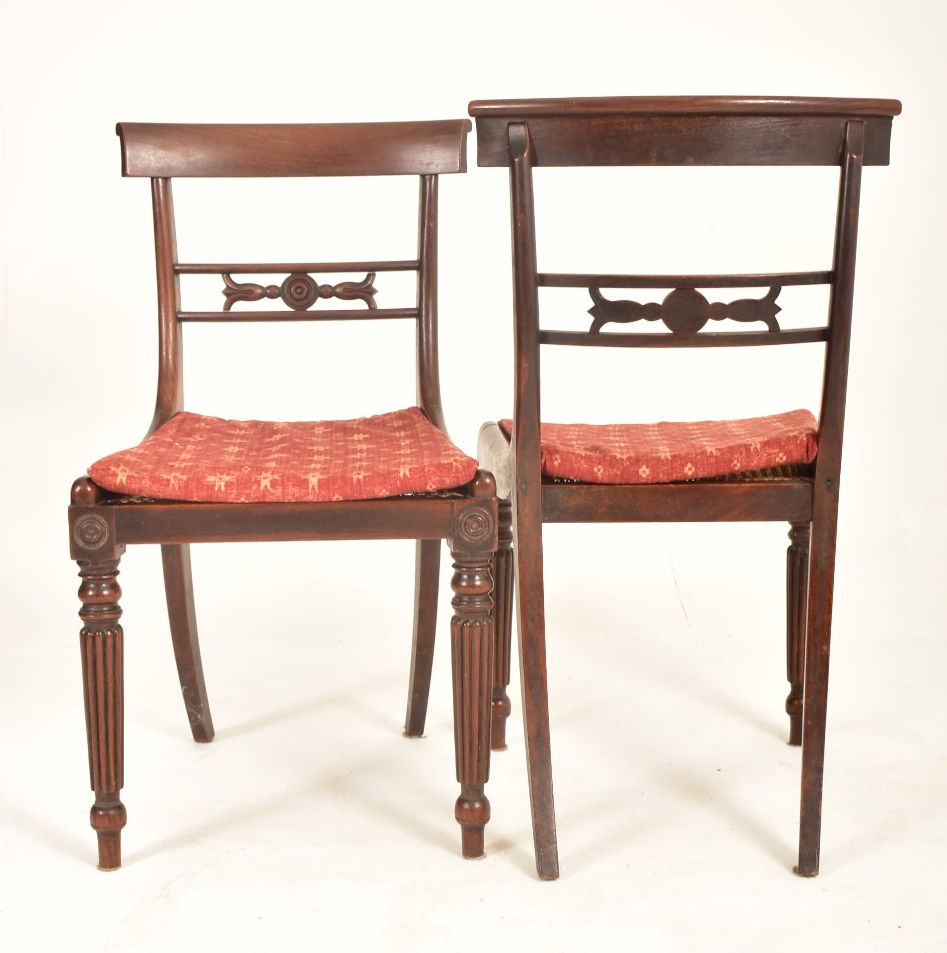 VICTORIAN 19TH CENTURY MAHOGANY & ROSEWOOD DINING SUITE - Image 4 of 8