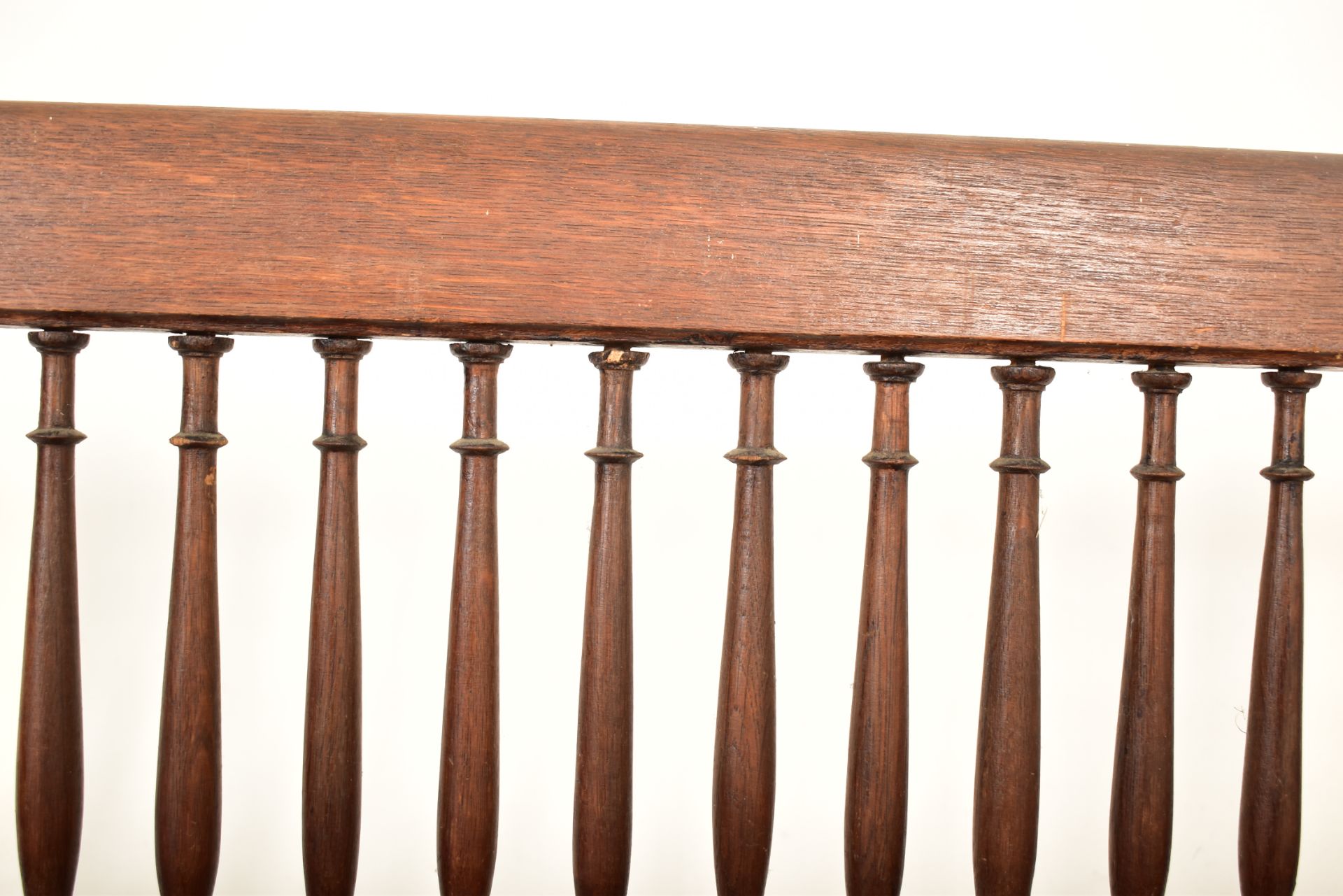 VICTORIAN 19TH CENTURY OAK HALL SETTLE BENCH - Image 4 of 6