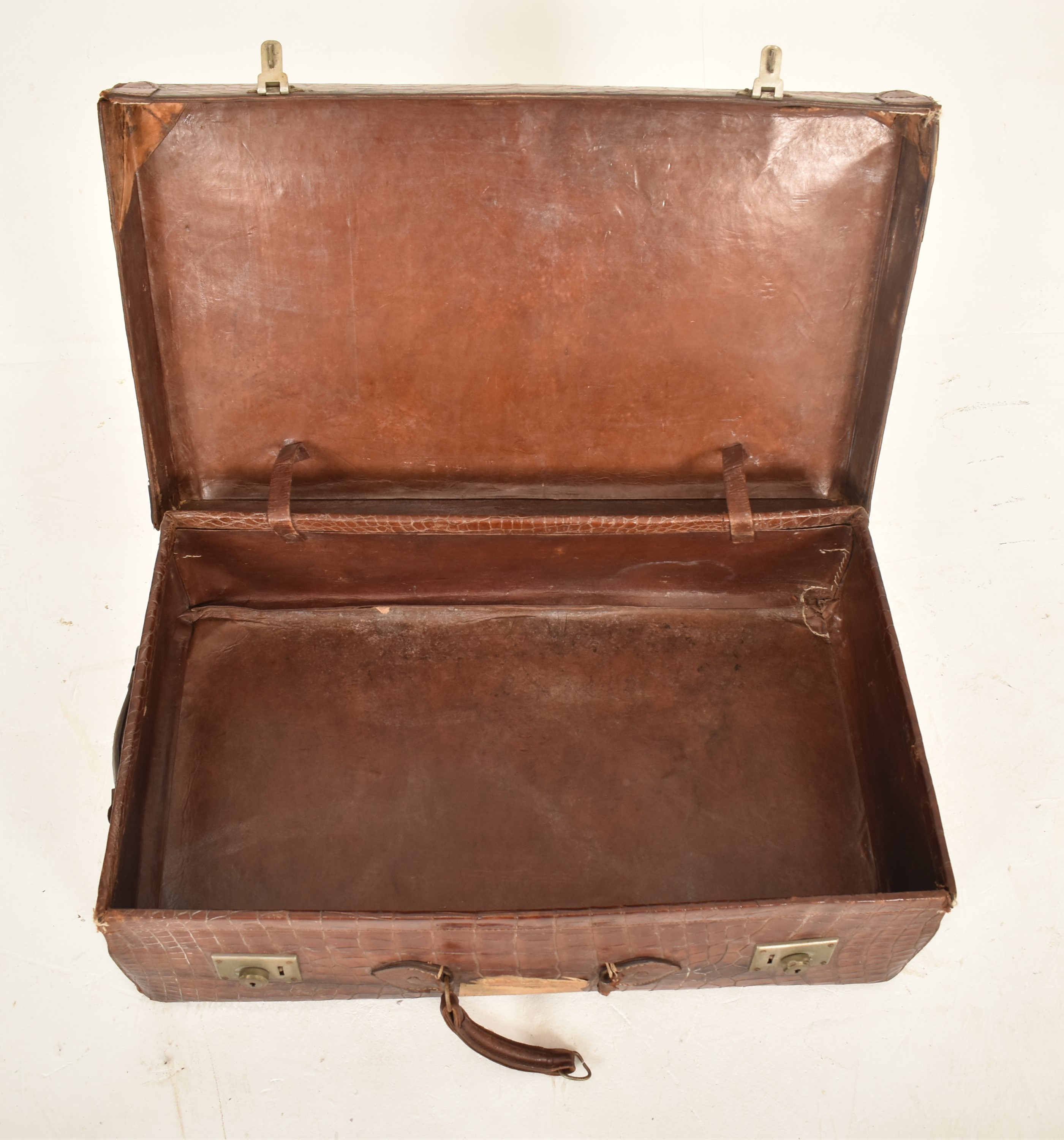 EARLY 20TH CENTURY CROCODILE SKIN LEATHER SUITCASE - Image 2 of 5