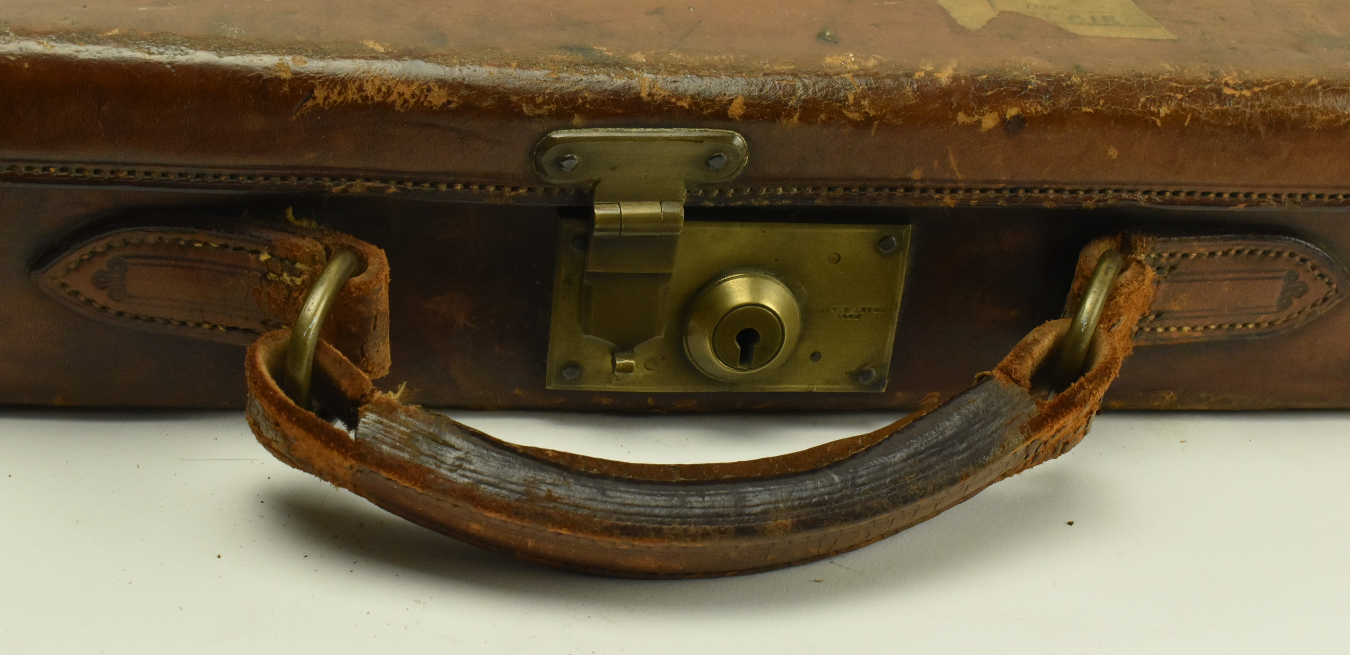 VICTORIAN DOUBLE SHOTGUN CASE OF THE VISCOUNT LONG - Image 3 of 7