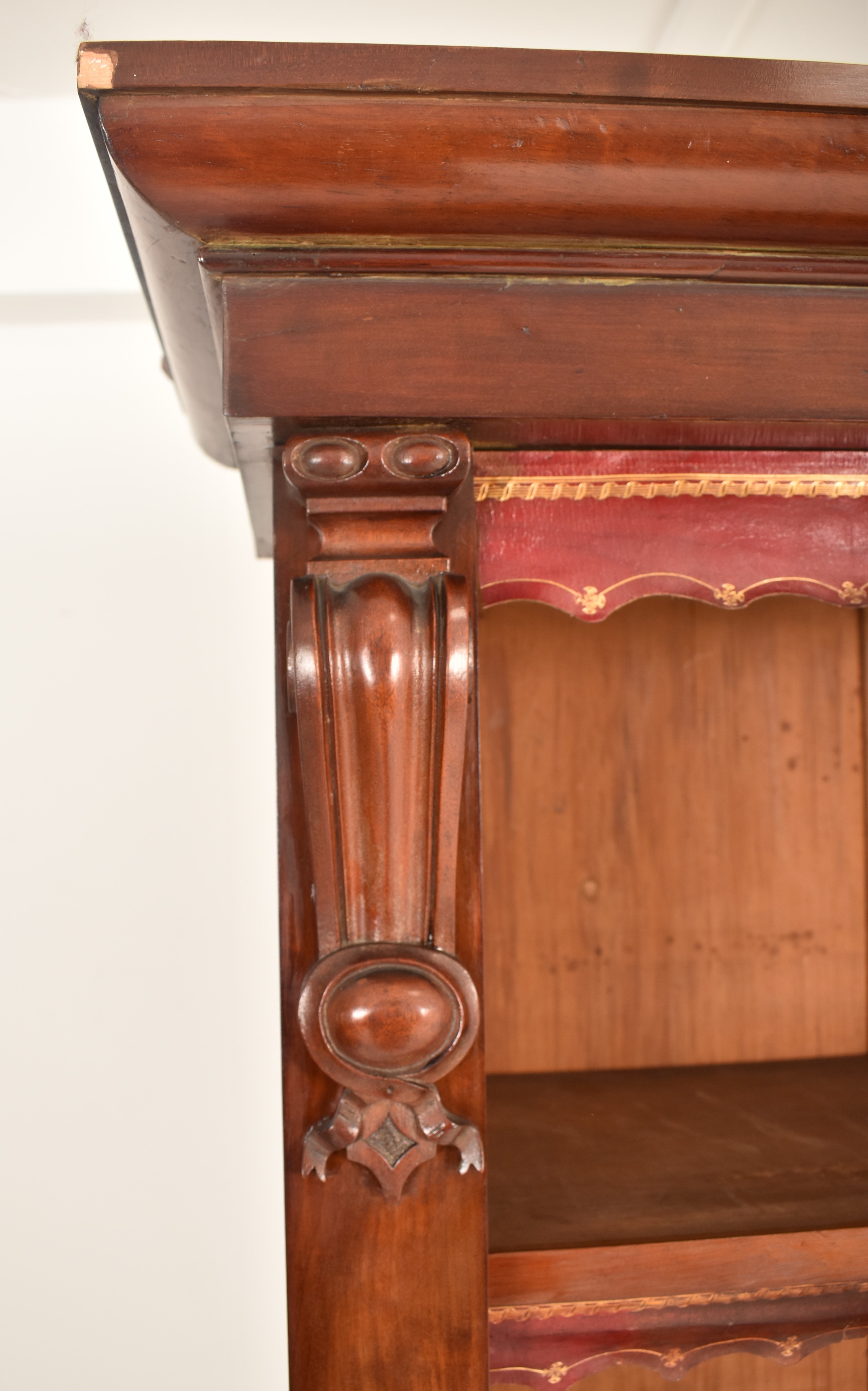 VICTORIAN MAHOGANY & LEATHER ARCADE OPEN FRONT BOOKCASE - Image 2 of 6