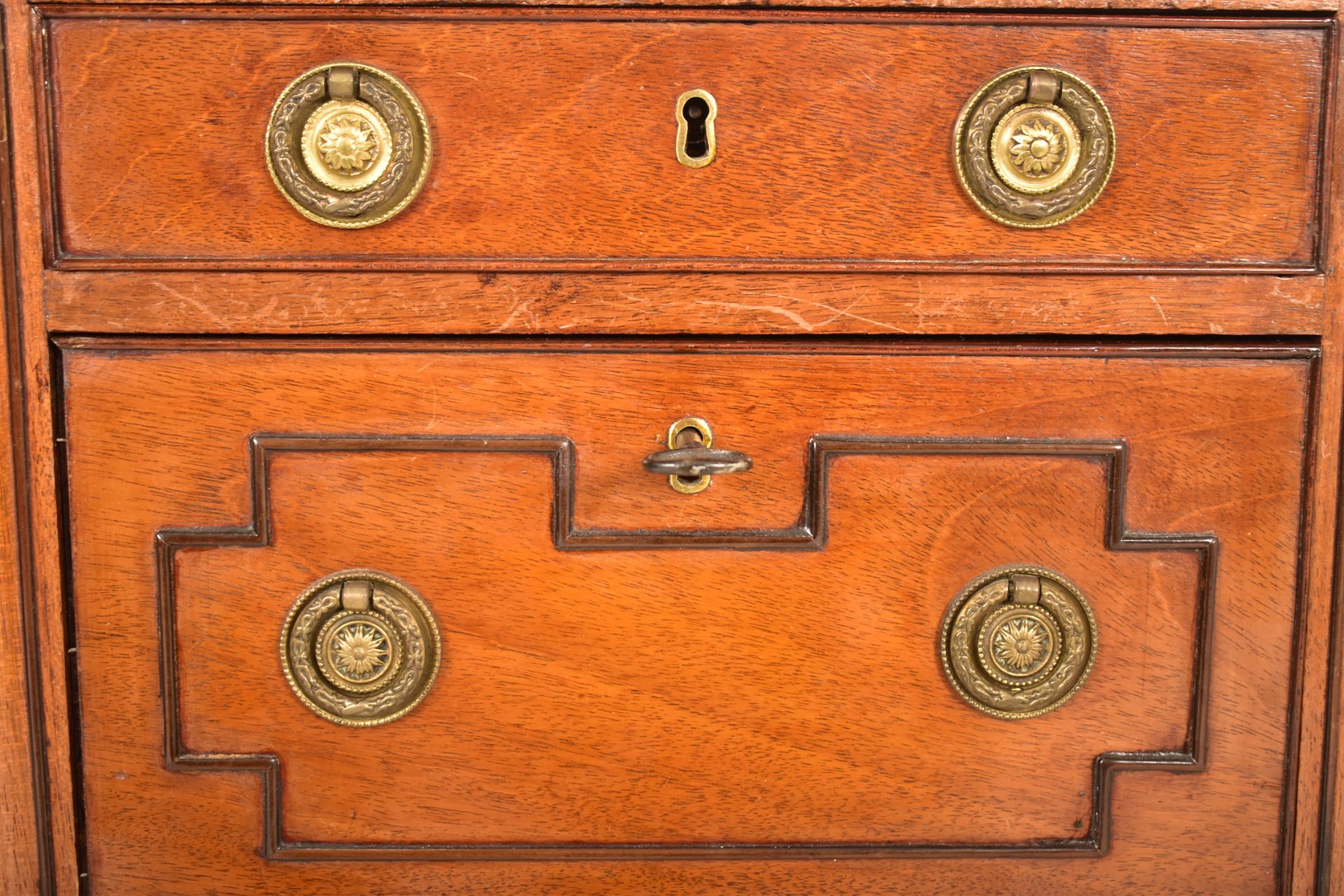 GEORGE III MAHOGANY DROP LEAF LADIES WORK TABLE - Image 3 of 5