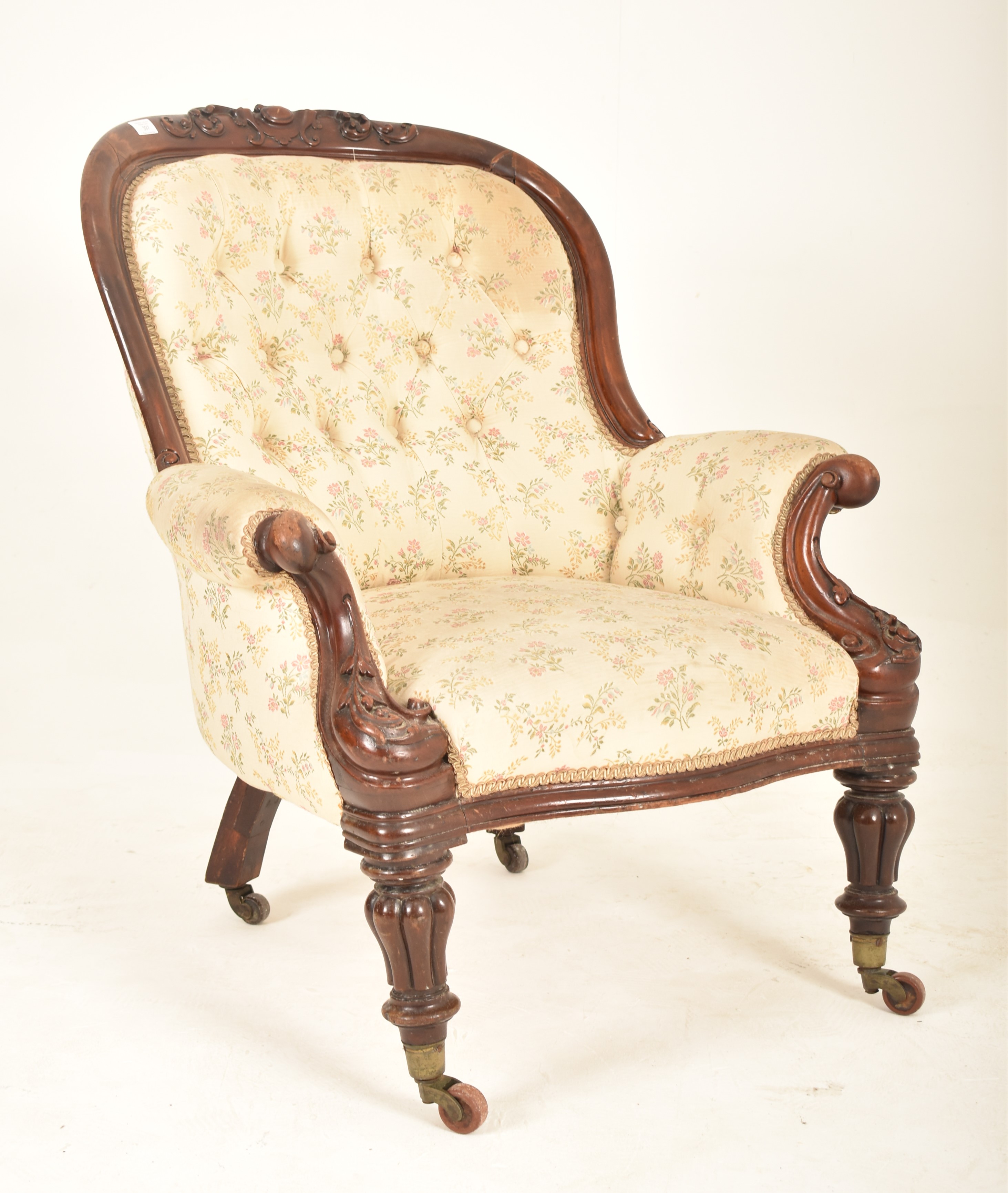 VICTORIAN 19TH CENTURY MAHOGANY SALOON ARMCHAIR