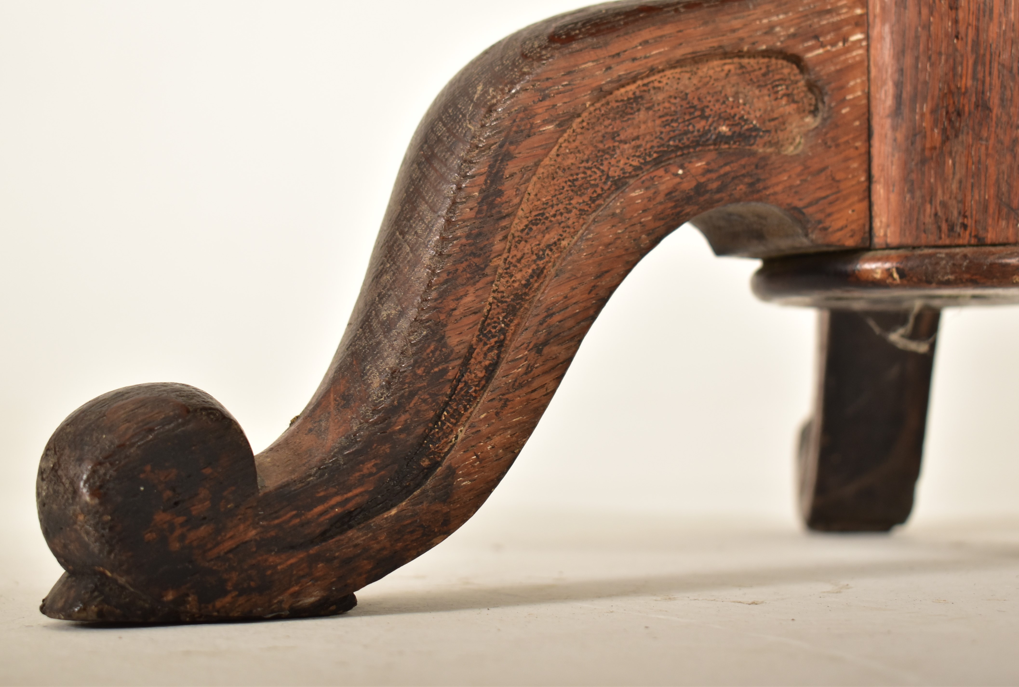 VICTORIAN 19TH CENTURY CARVED OAK PIANO STOOL - Image 3 of 4