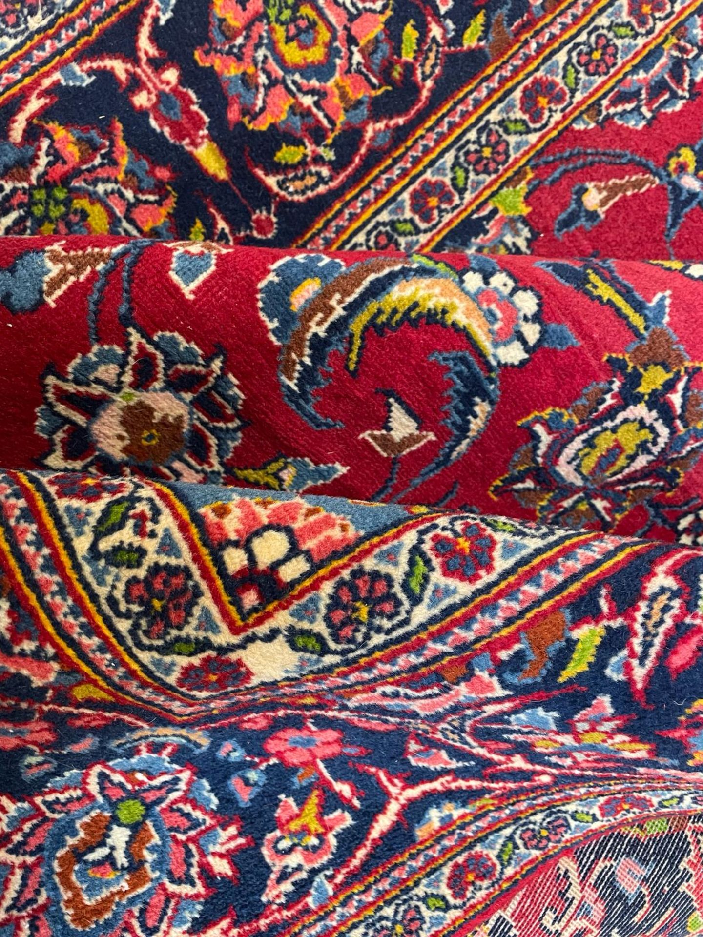 20TH CENTURY CENTRAL PERSIAN KASHAN CARPET RUG - Image 4 of 4