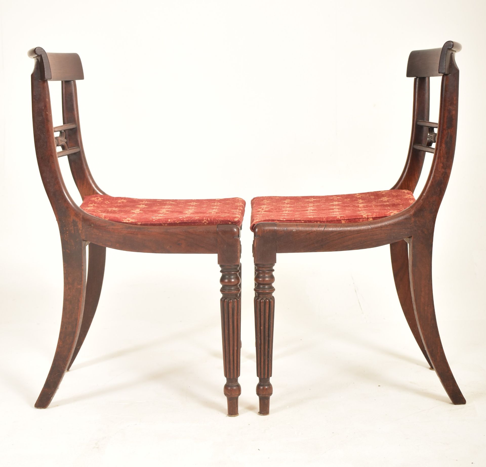 VICTORIAN 19TH CENTURY MAHOGANY & ROSEWOOD DINING SUITE - Image 5 of 8