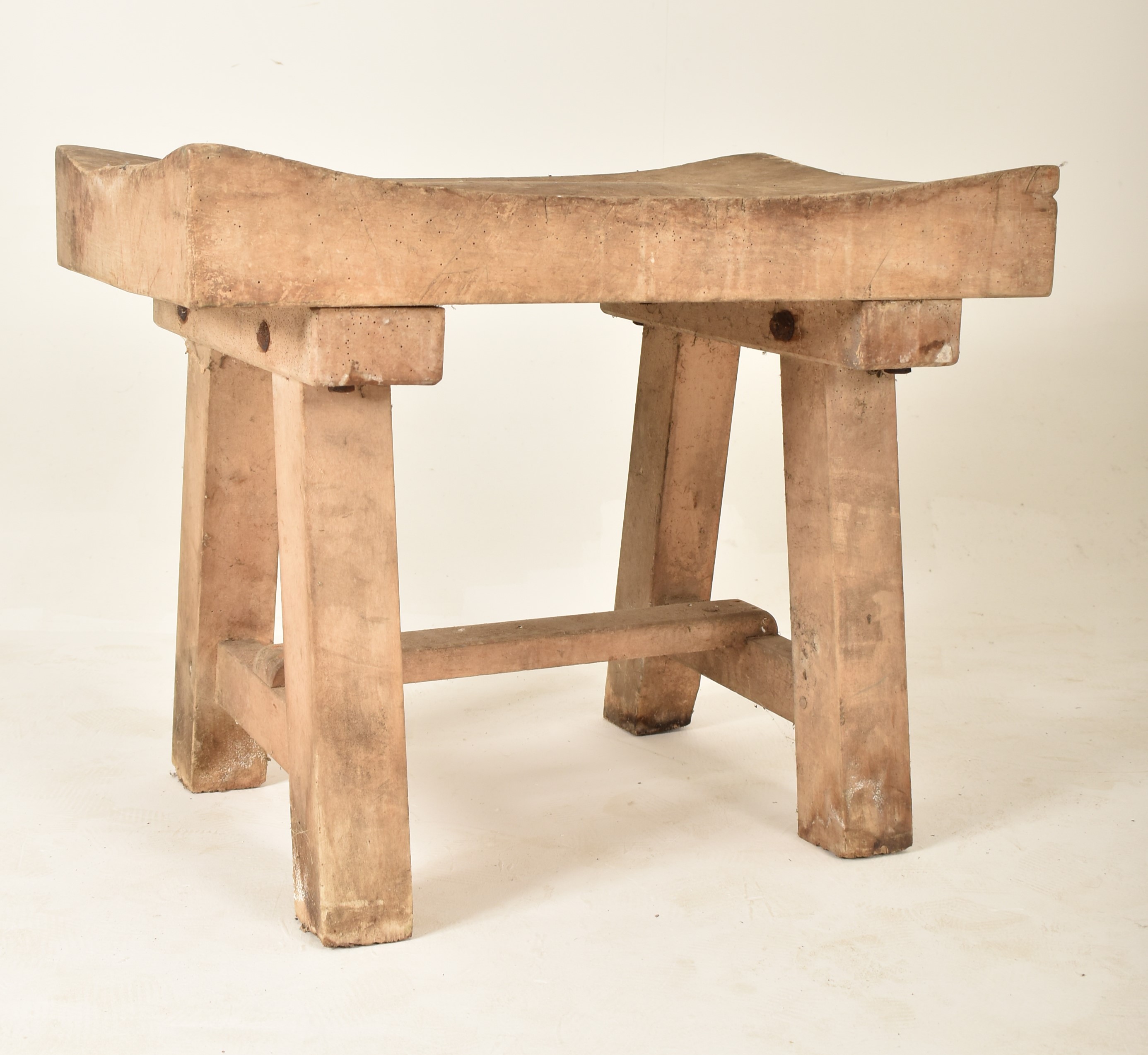 LATE 19TH CENTURY BEECH BUTCHER' S BLOCK TABLE - Image 2 of 6