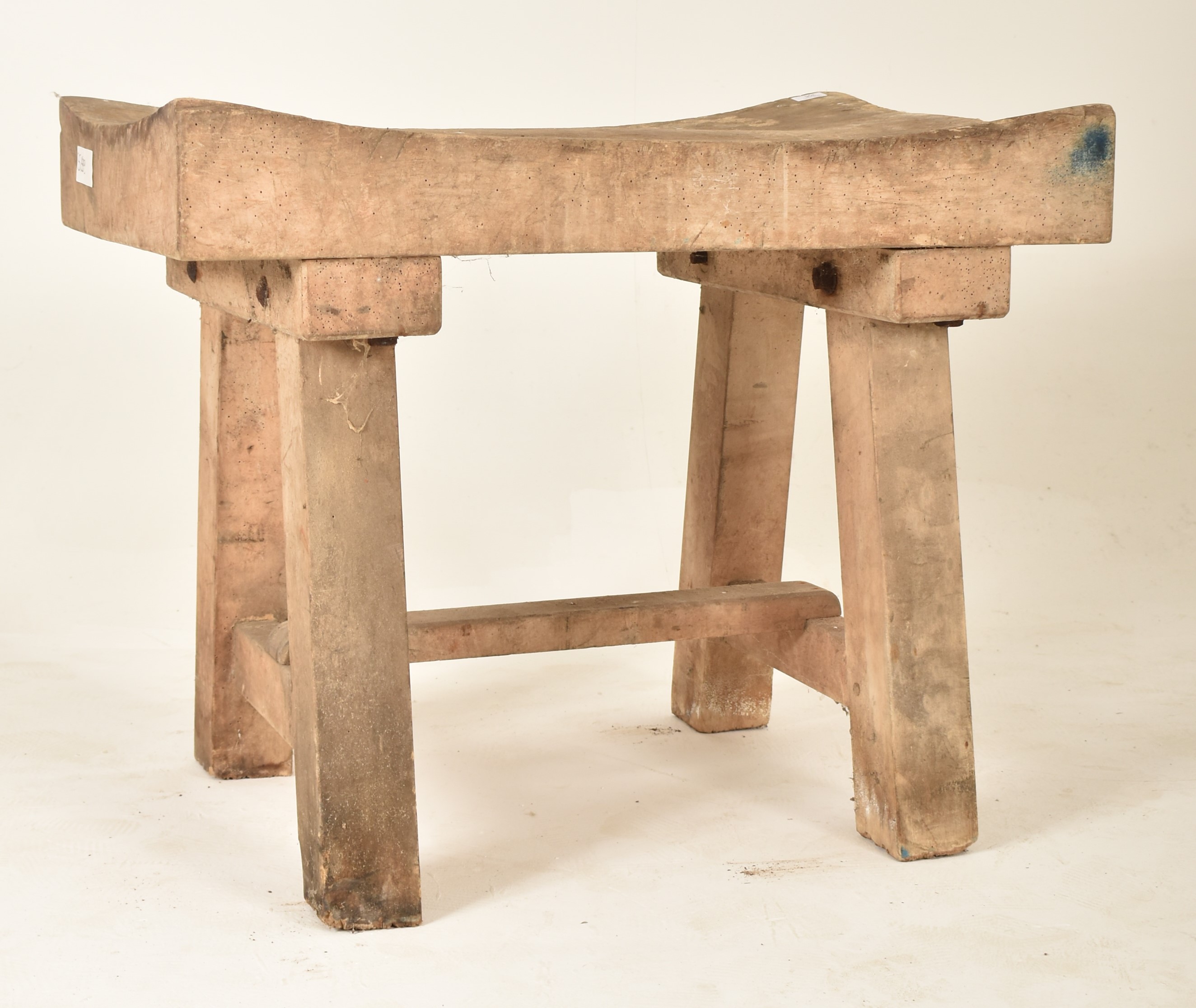 LATE 19TH CENTURY BEECH BUTCHER' S BLOCK TABLE - Image 6 of 6