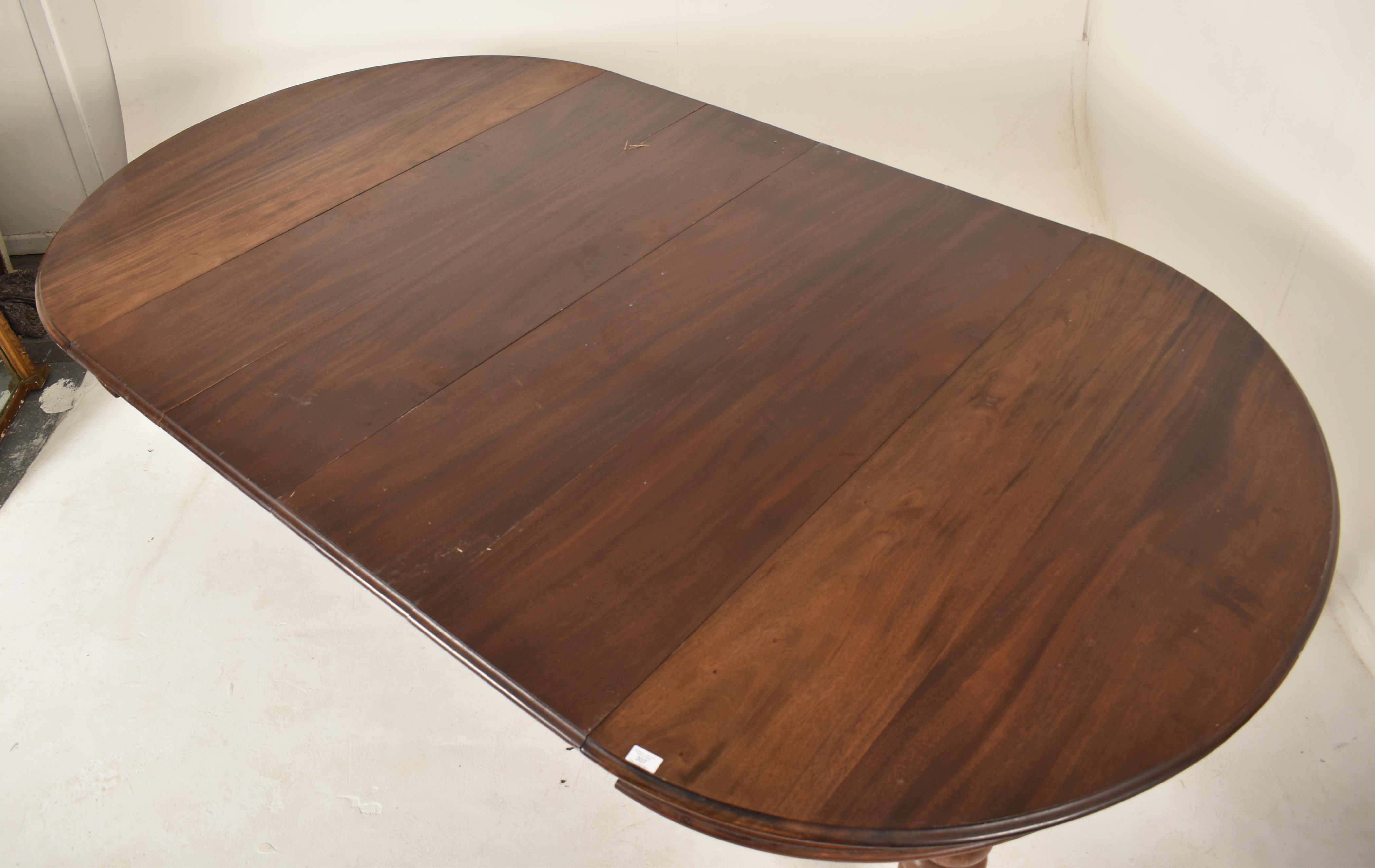 LARGE VICTORIAN MAHOGANY BOBBIN TURNED DINING TABLE - Image 2 of 5