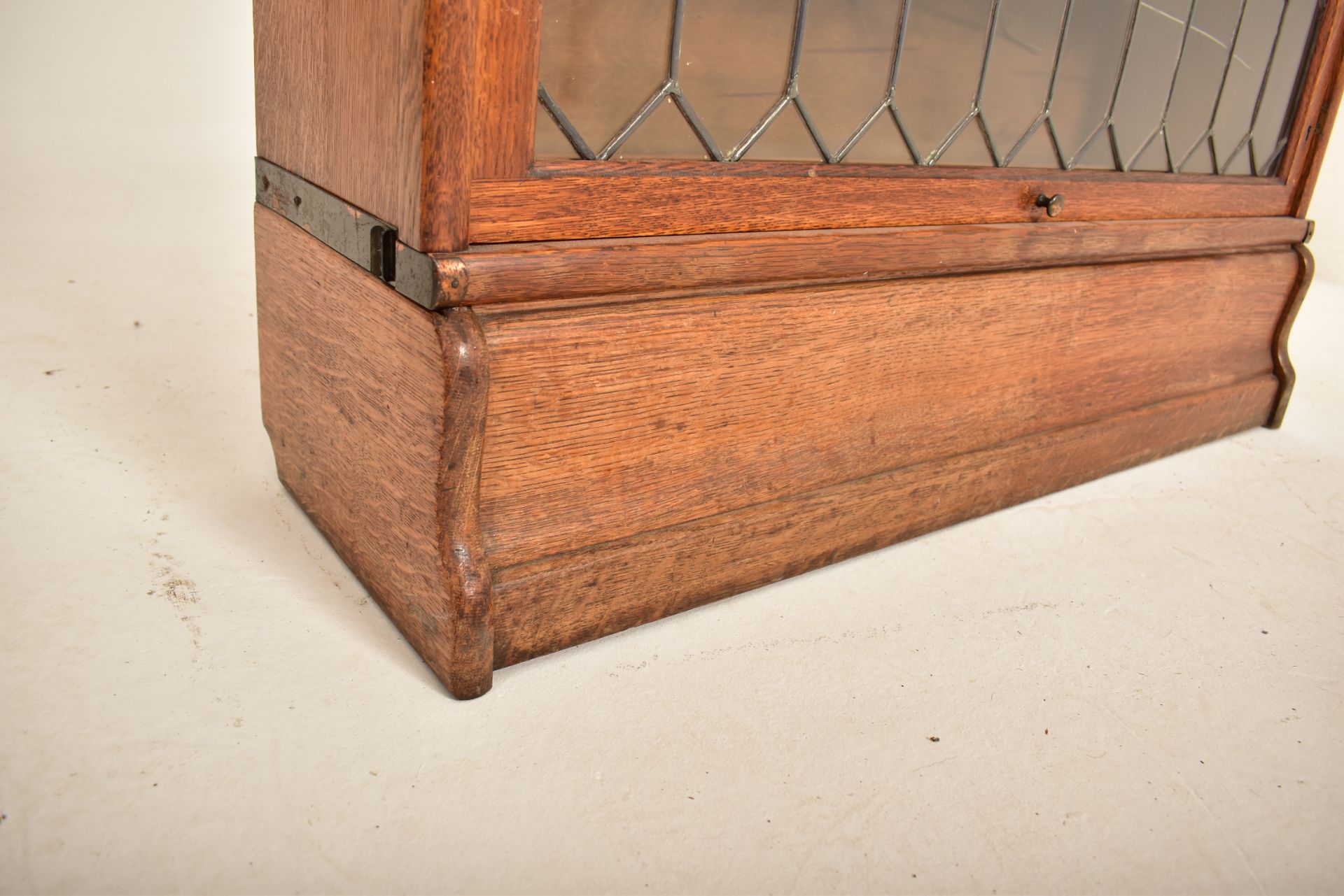 EARLY 20TH CENTURY GLOBE WERNICKE LAWYERS BOOKCASE - Image 3 of 5