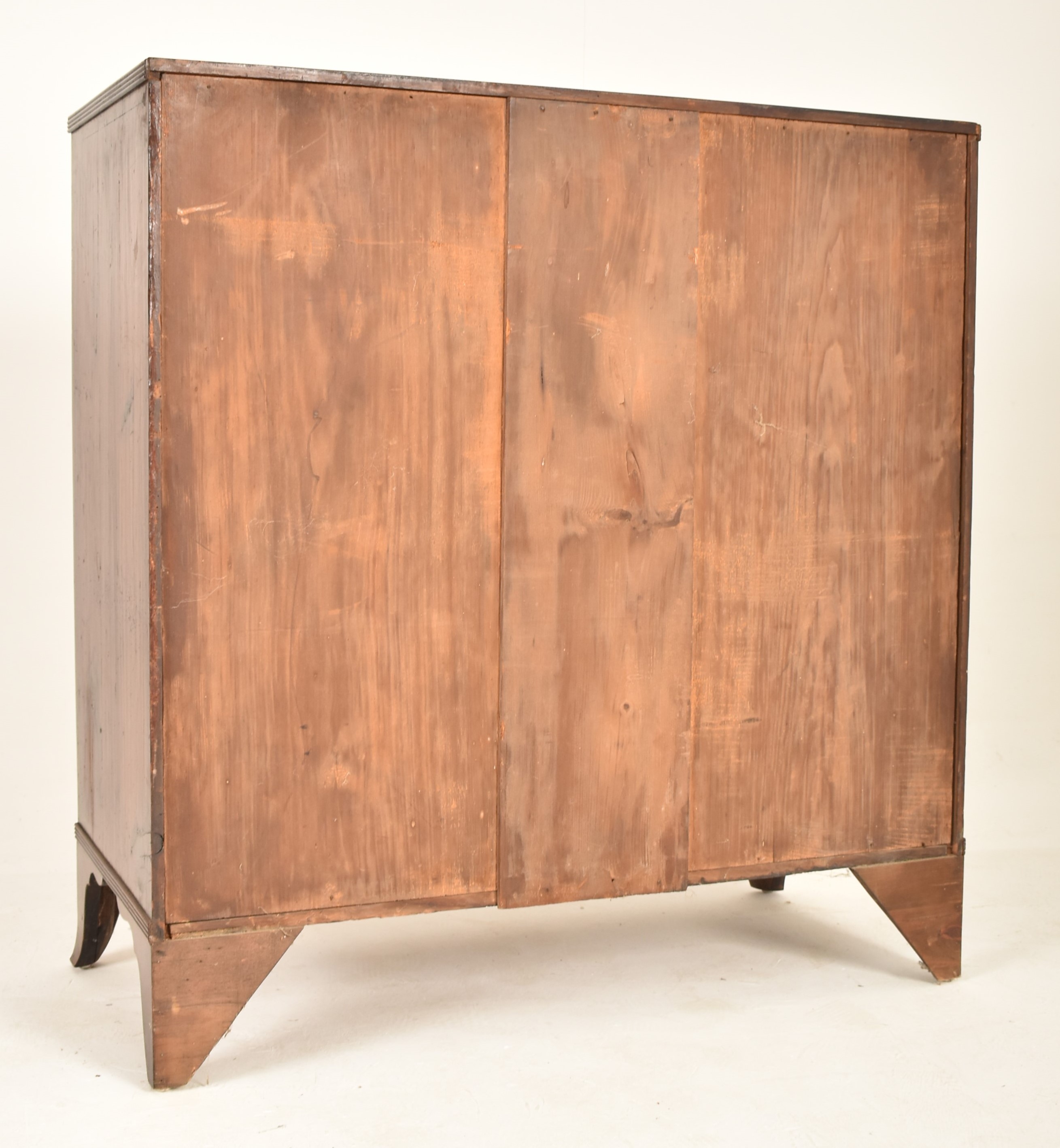 19TH CENTURY GEORGE III FLAME MAHOGANY CHEST OF DRAWERS - Image 6 of 6