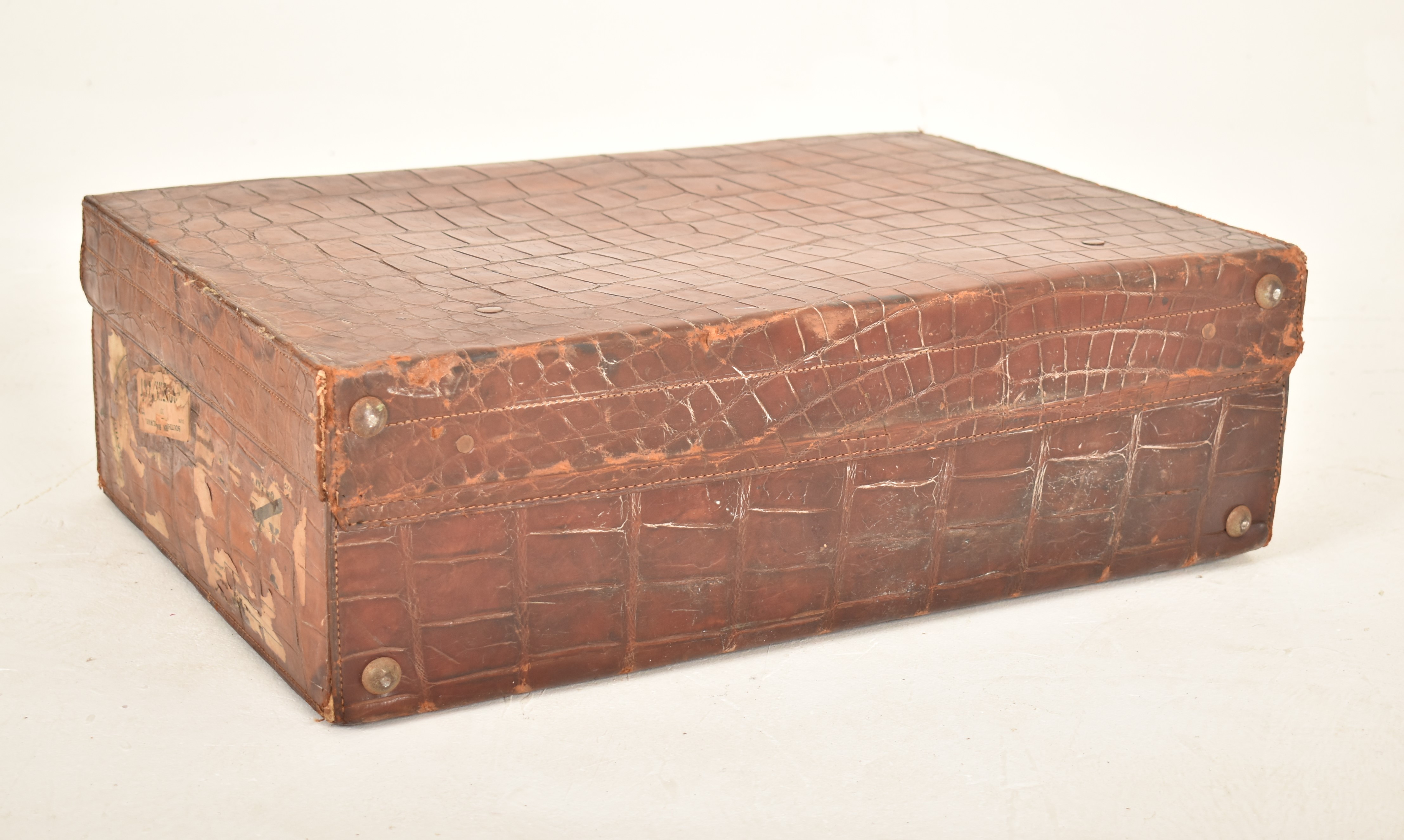 EARLY 20TH CENTURY CROCODILE SKIN LEATHER SUITCASE - Image 5 of 5