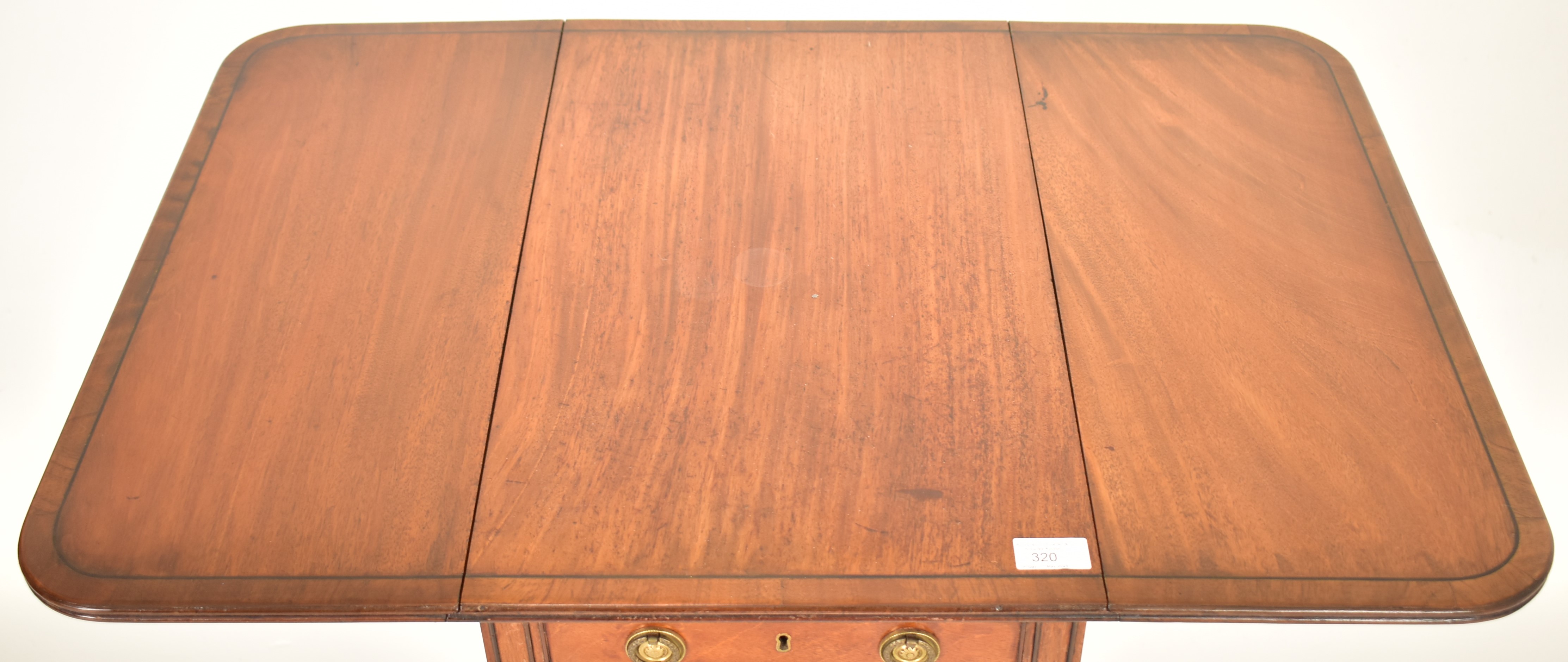 GEORGE III MAHOGANY DROP LEAF LADIES WORK TABLE - Bild 2 aus 5