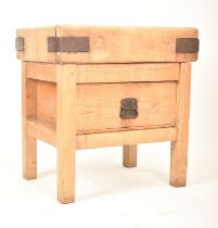 20TH CENTURY OAK KITCHEN ISLAND / BUTCHERS BLOCK