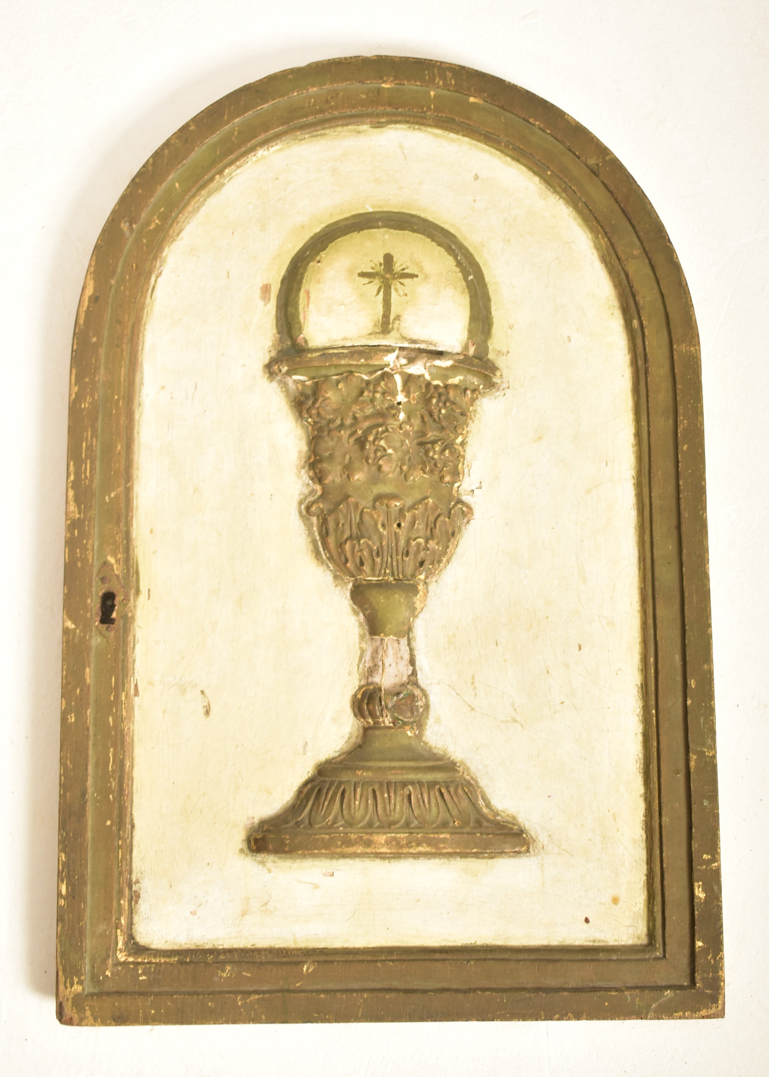 CONTINENTAL 19TH CENTURY PAINTED CHURCH ALTAR TABERNACLE - Image 7 of 7