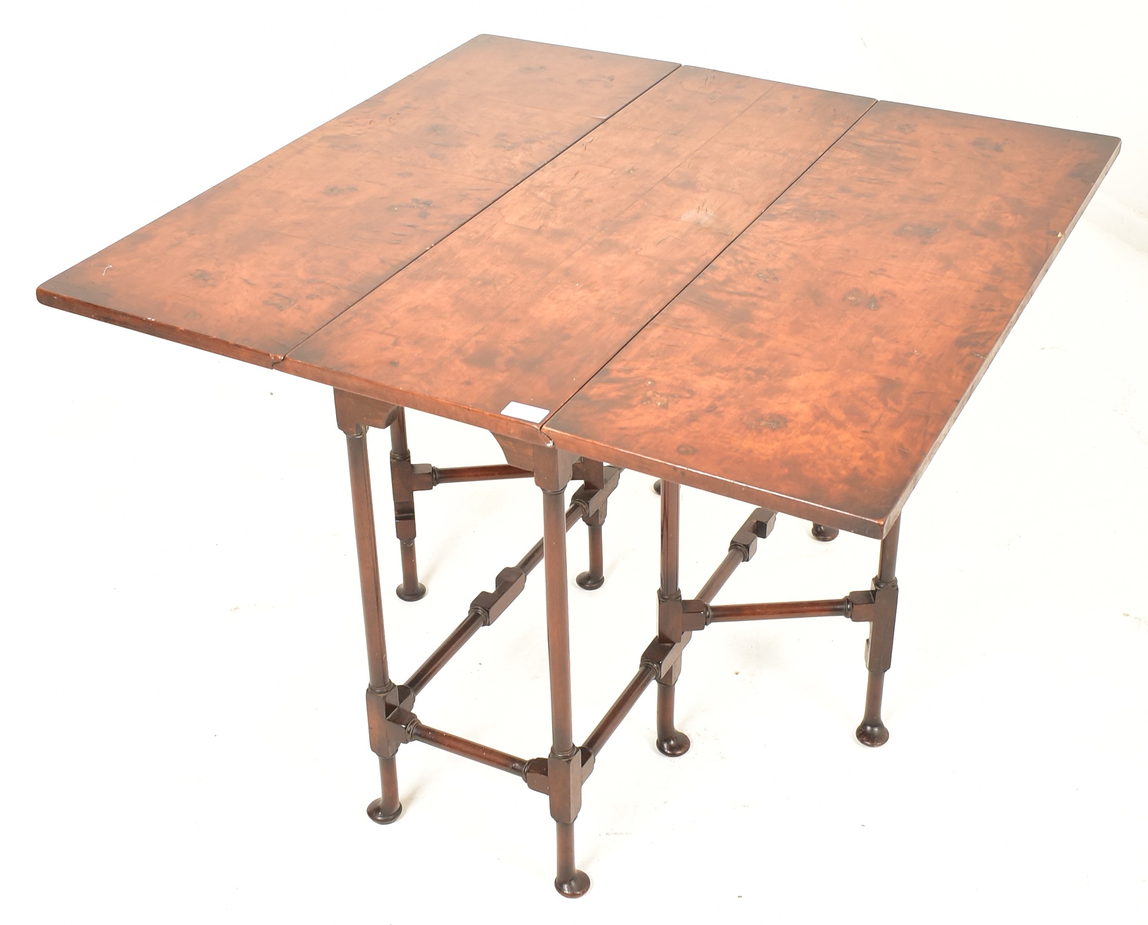 GEORGE III 18TH CENTURY WALNUT SPIDER LEG DROP LEAF TABLE - Image 2 of 5