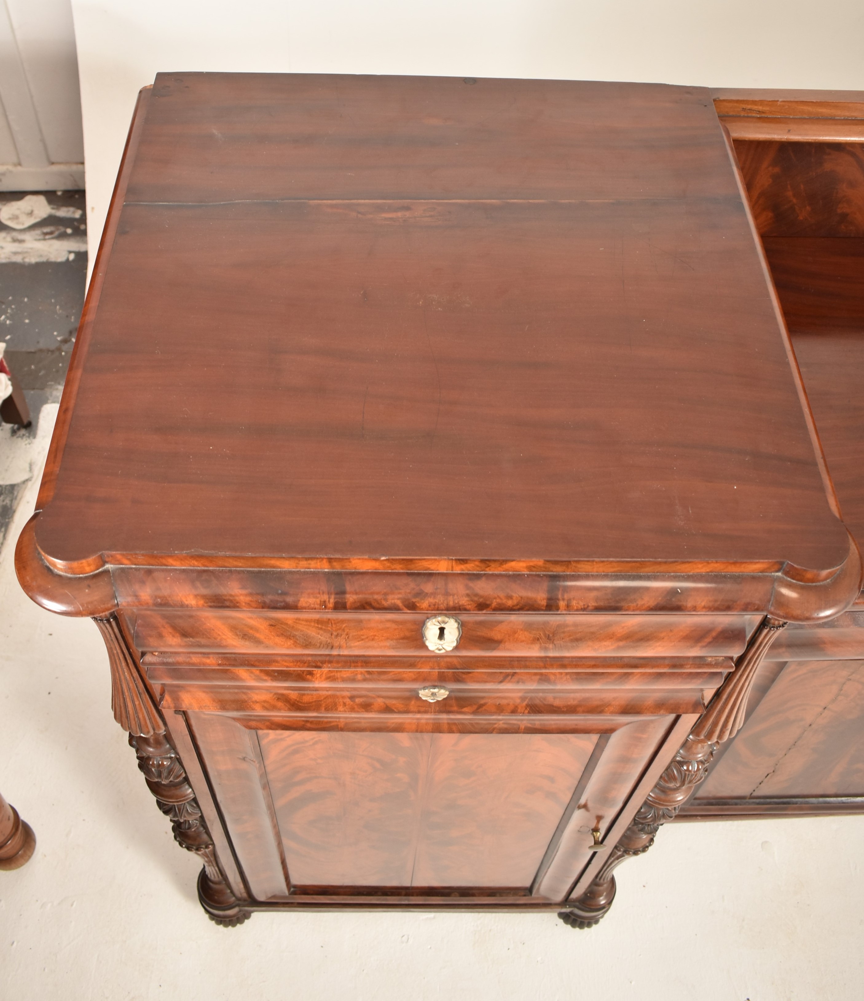 19TH CENTURY VICTORIAN INVERTED BREAKFRONT SIDEBOARD - Image 3 of 12