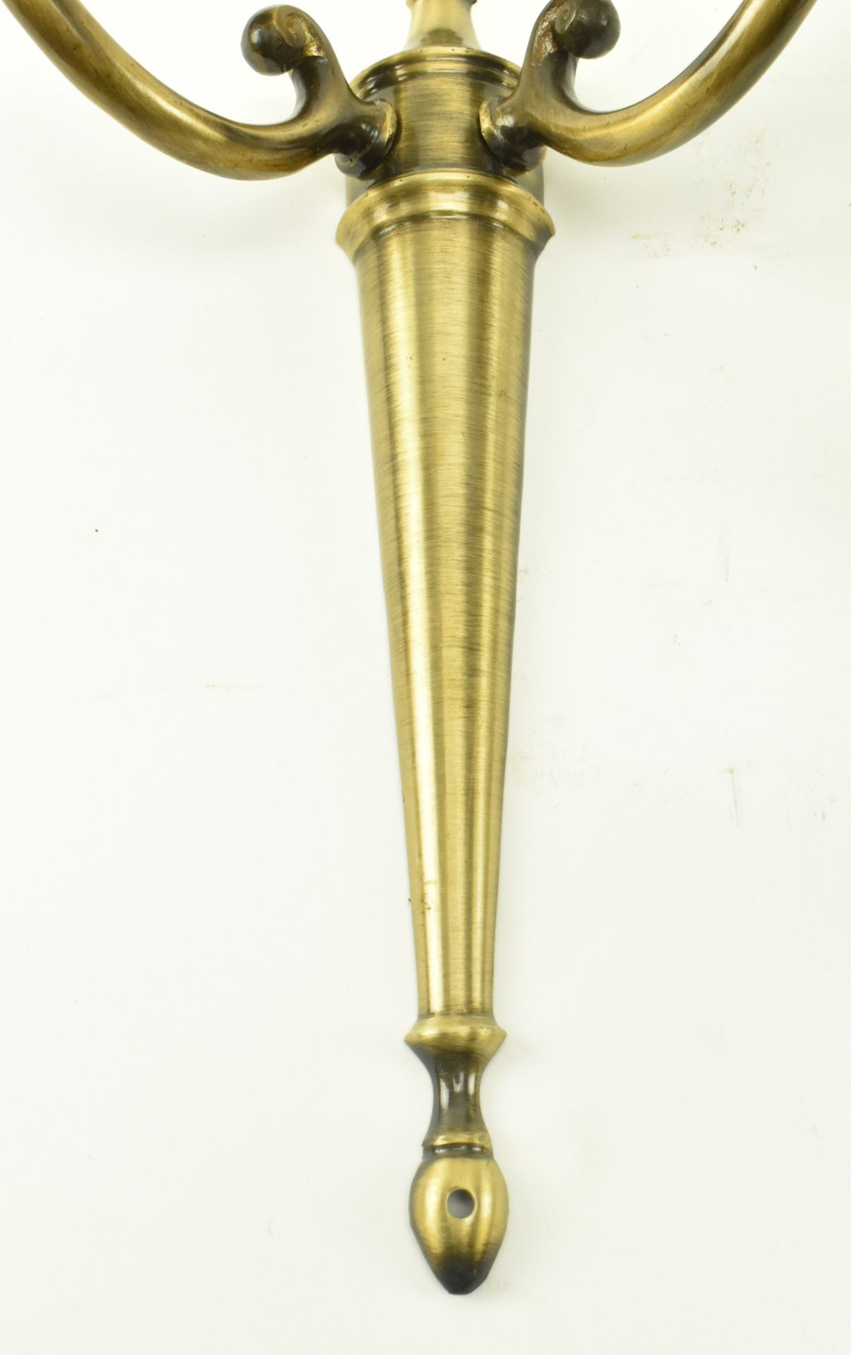 FOUR ITALIAN MANNER 20TH CENTURY BRASS WALL SCONCES - Image 5 of 7
