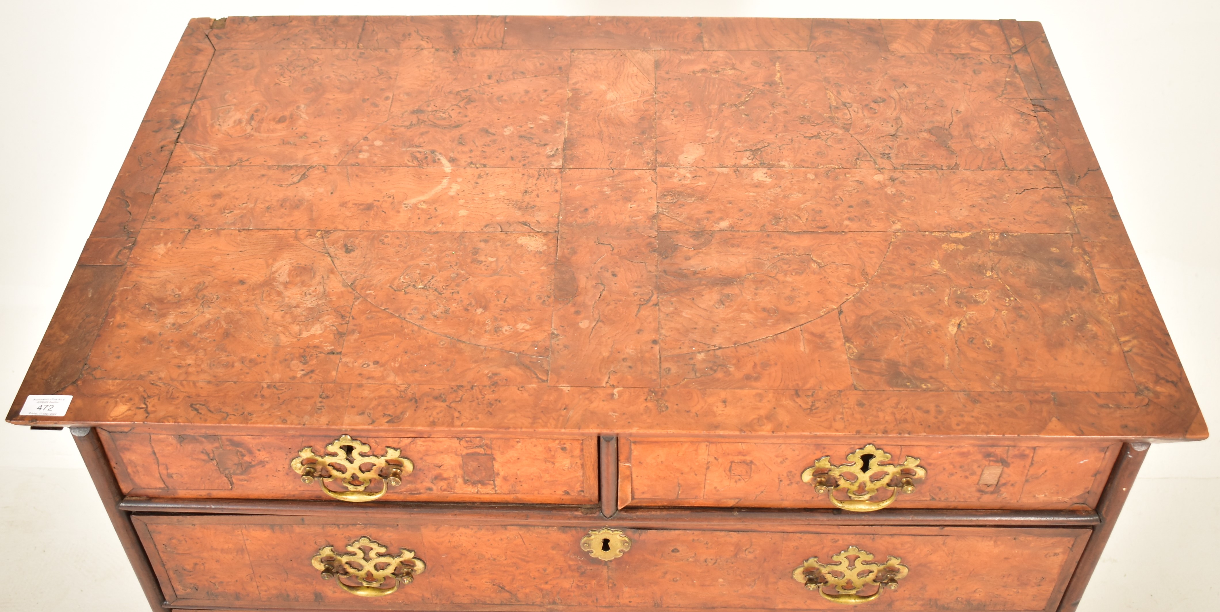 QUEEN ANNE BURR WALNUT & MAHOGANY CHEST OF DRAWERS - Image 2 of 6