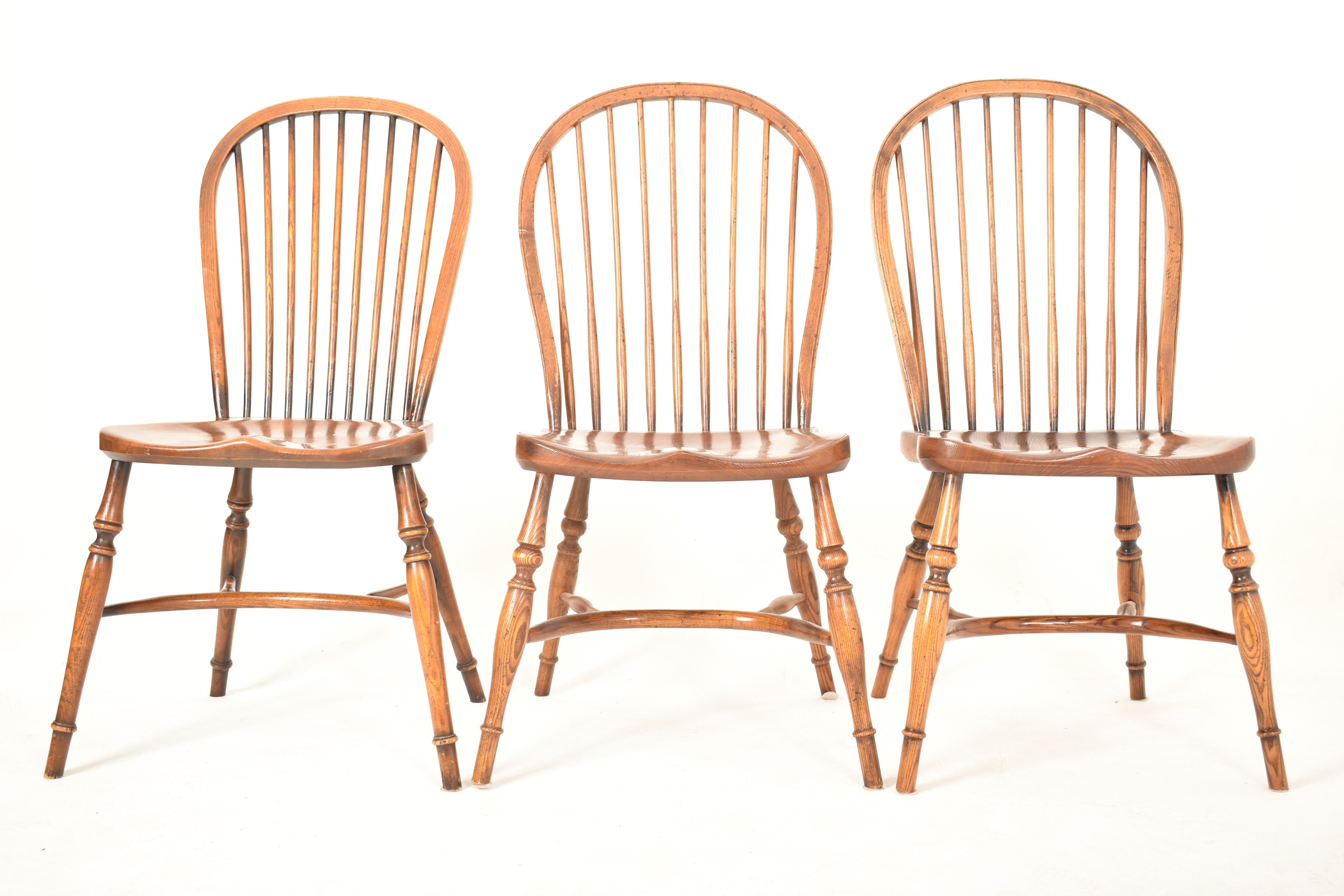 STEWART LINFORD FURNITURE - SIX WINDSOR STYLE STICK BACK CHAIRS - Image 7 of 8