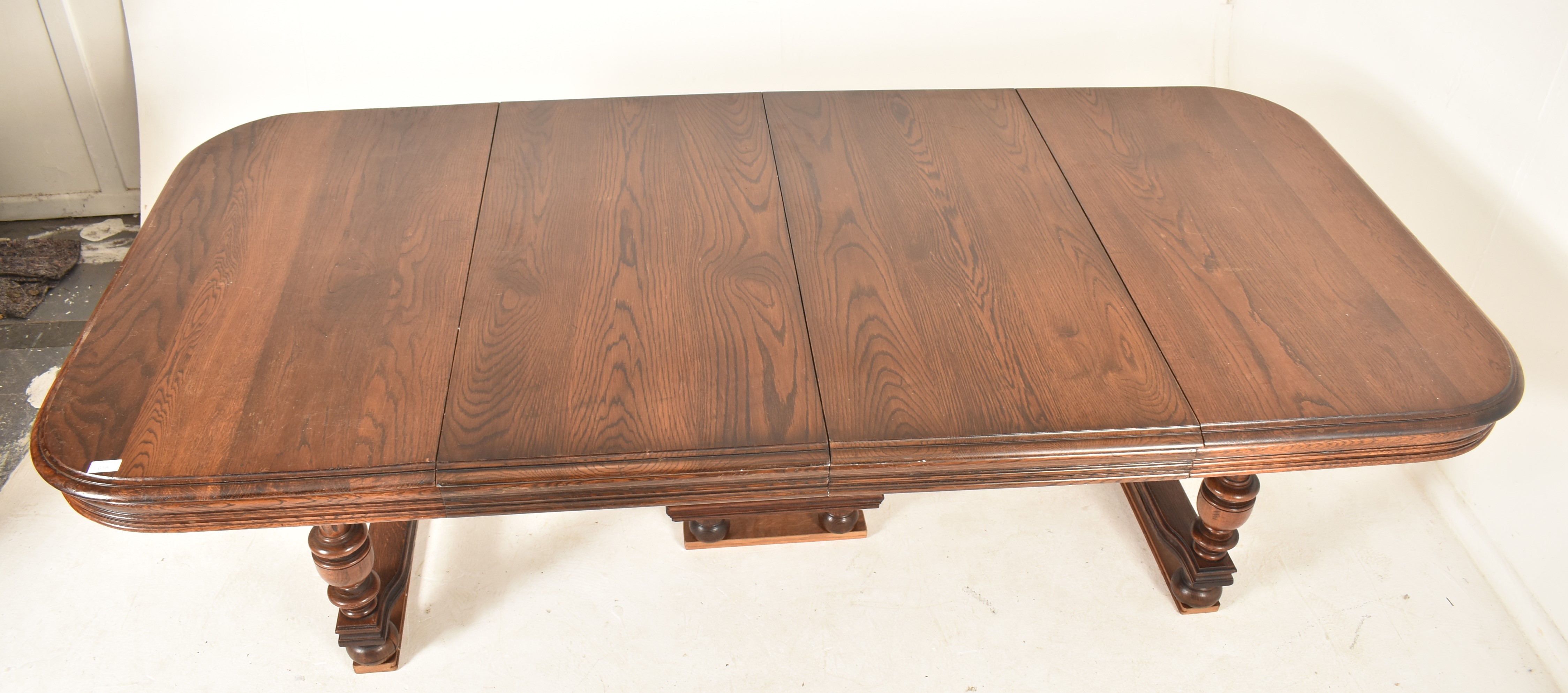 LATE 19TH CENTURY FRENCH OAK DRAW-LEAF DINING TABLE - Image 3 of 5