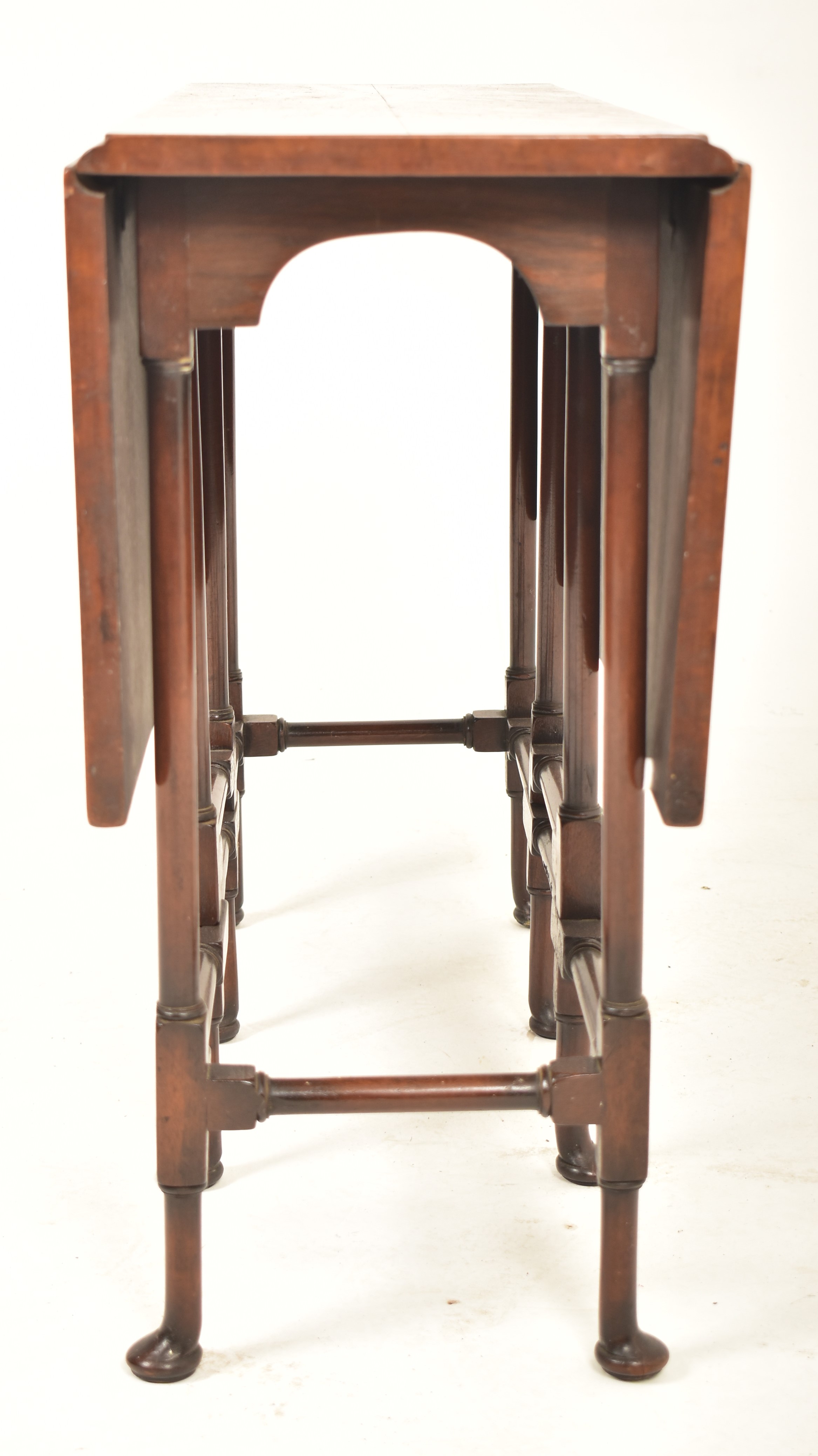 GEORGE III 18TH CENTURY WALNUT SPIDER LEG DROP LEAF TABLE - Image 4 of 5