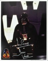 STAR WARS - DAVE PROWSE (D.2020) - DARTH VADER - SIGNED OFFICIAL PIX 8X10"